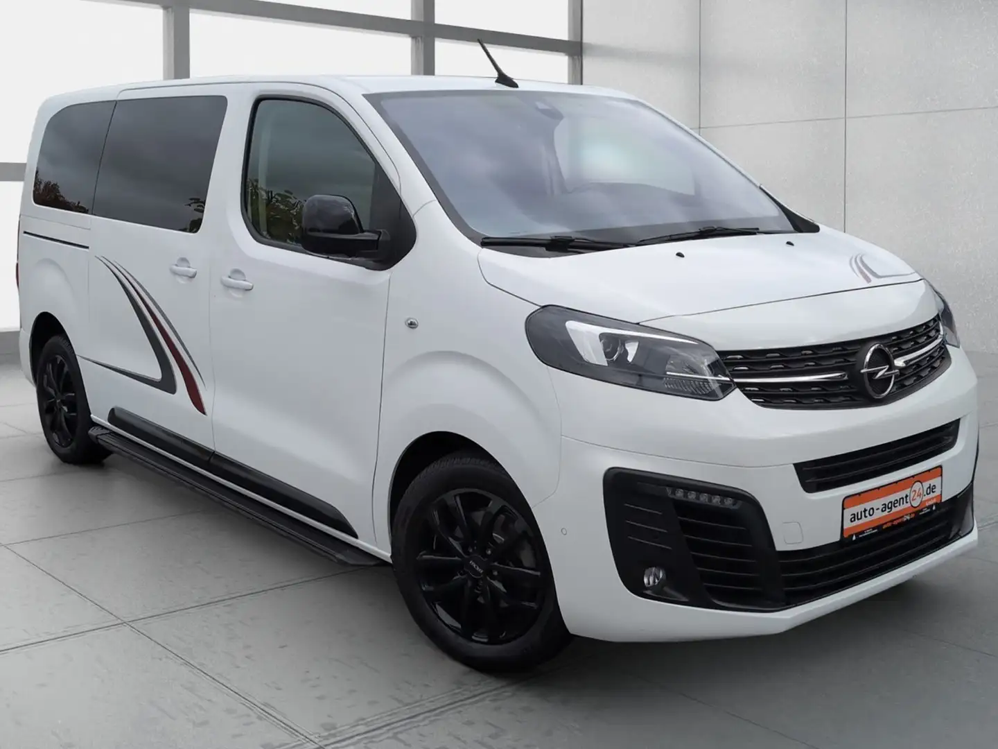 Opel Zafira Life 2.0 D L2 Innovation/Pano/ACC/StHzg/AHK/el.Türen Weiß - 1