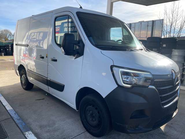Renault Master L1H1 6 GANG LED  9600 NETTO
