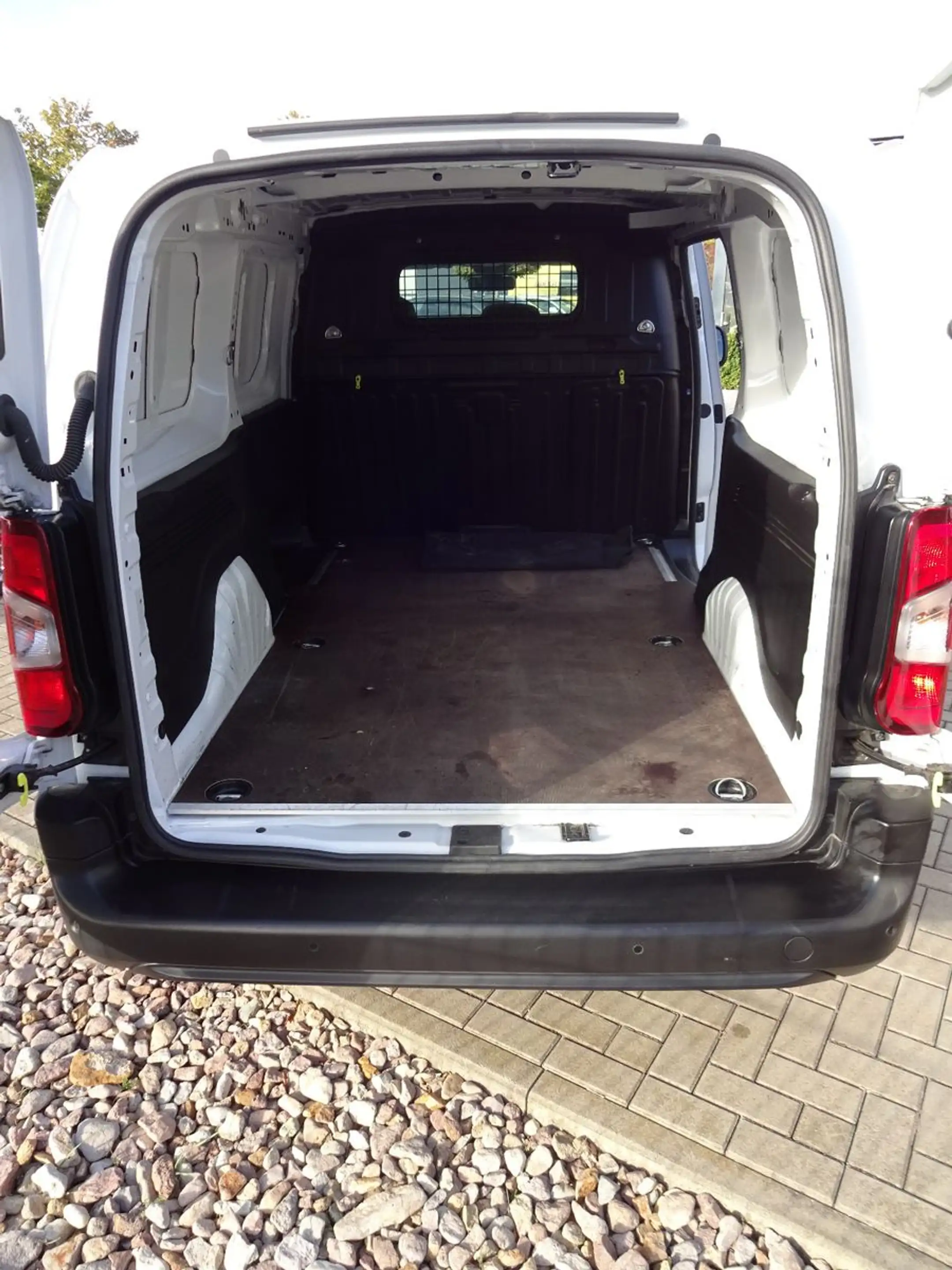 Toyota Proace 1.5 D-4D L2 Meister — photo 13