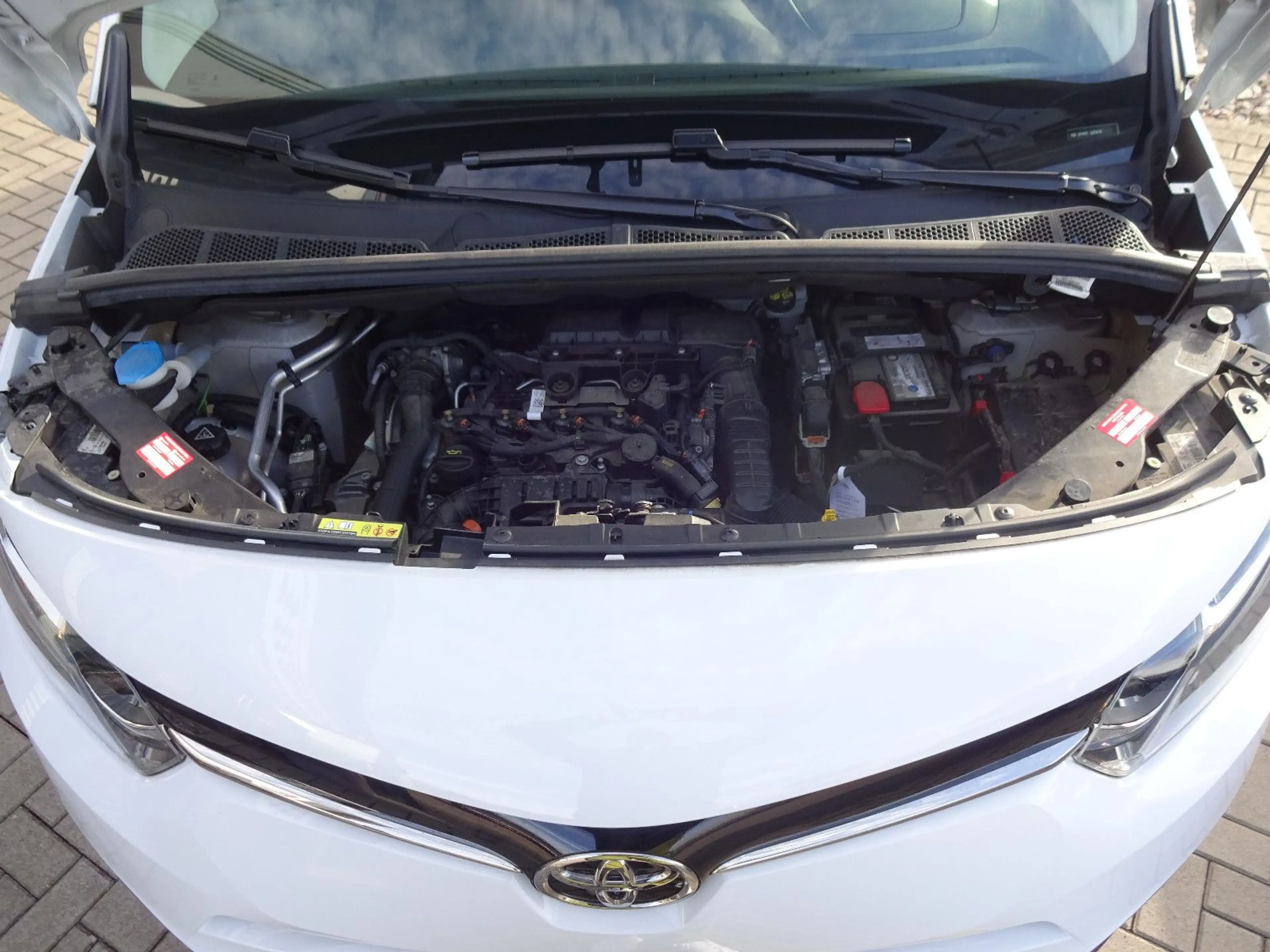Toyota Proace 1.5 D-4D L2 Meister — photo 14