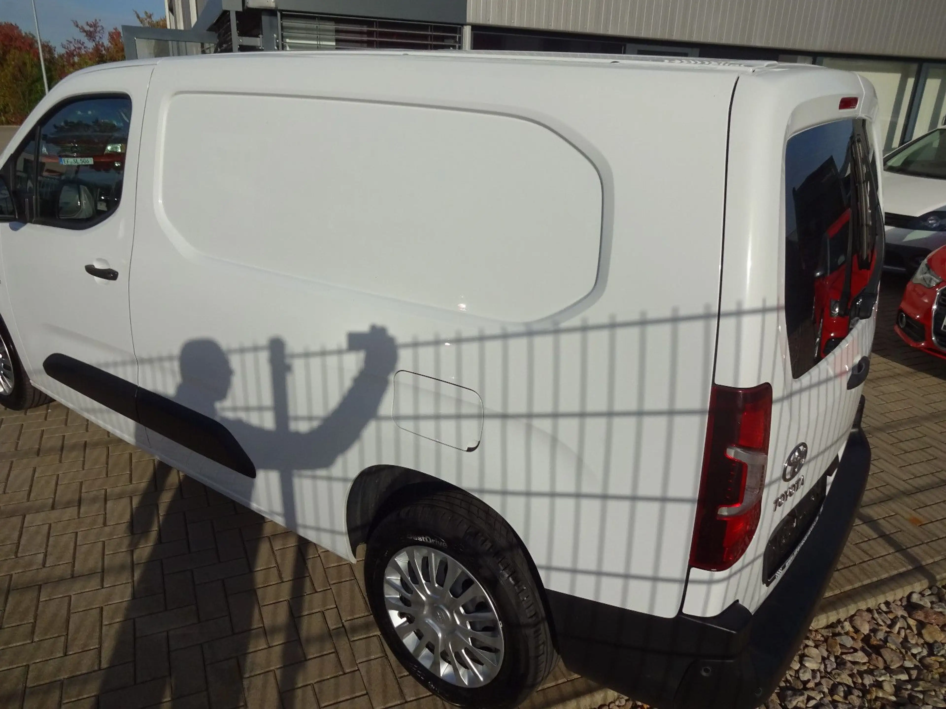 Toyota Proace 1.5 D-4D L2 Meister — photo 3