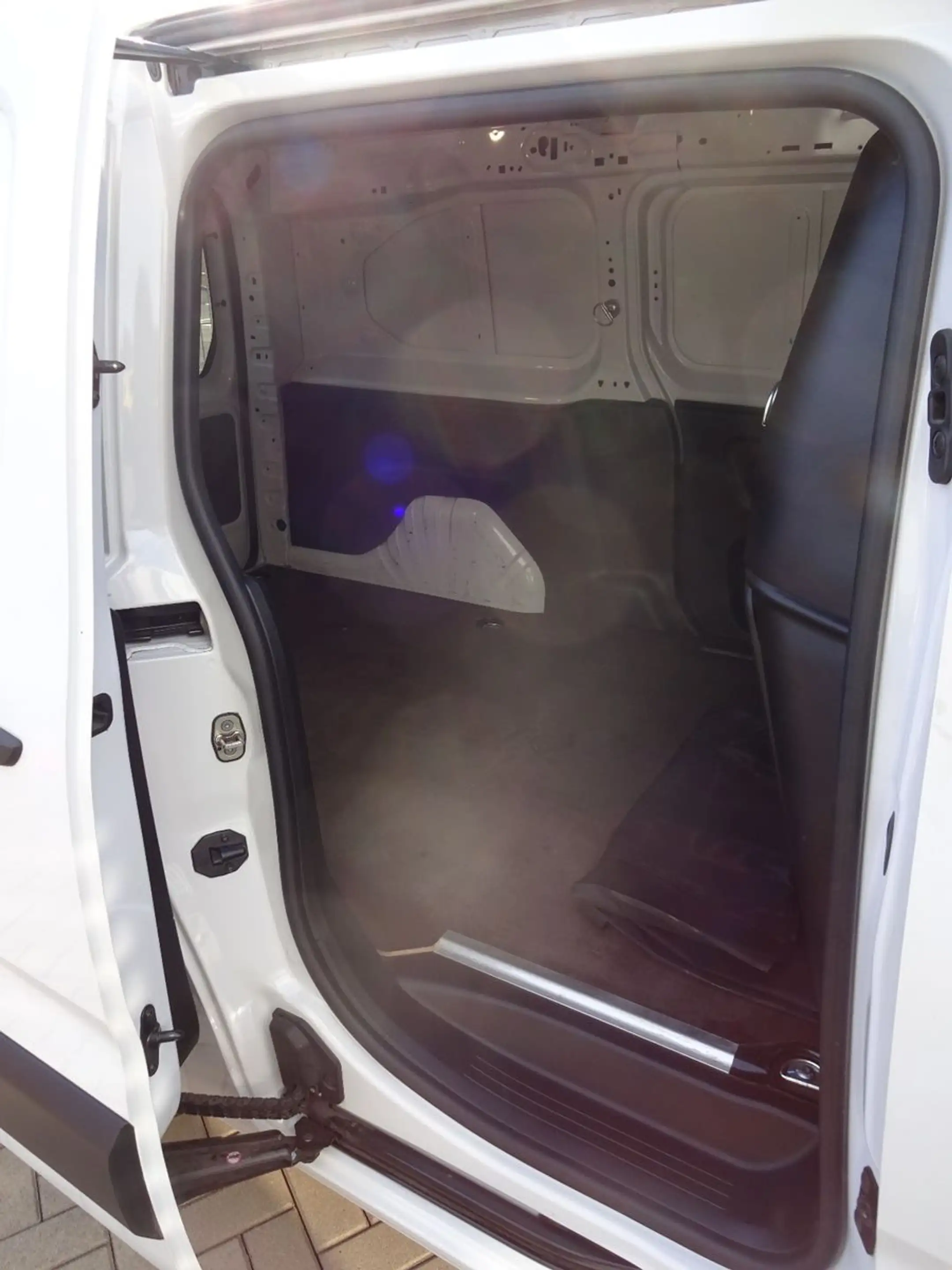 Toyota Proace 1.5 D-4D L2 Meister — photo 12