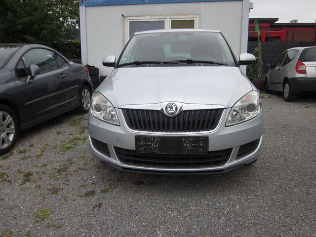 Imagine Skoda Fabia Fabia Limousine- DSG 7- 1 Hd-SHZ-Tempomat