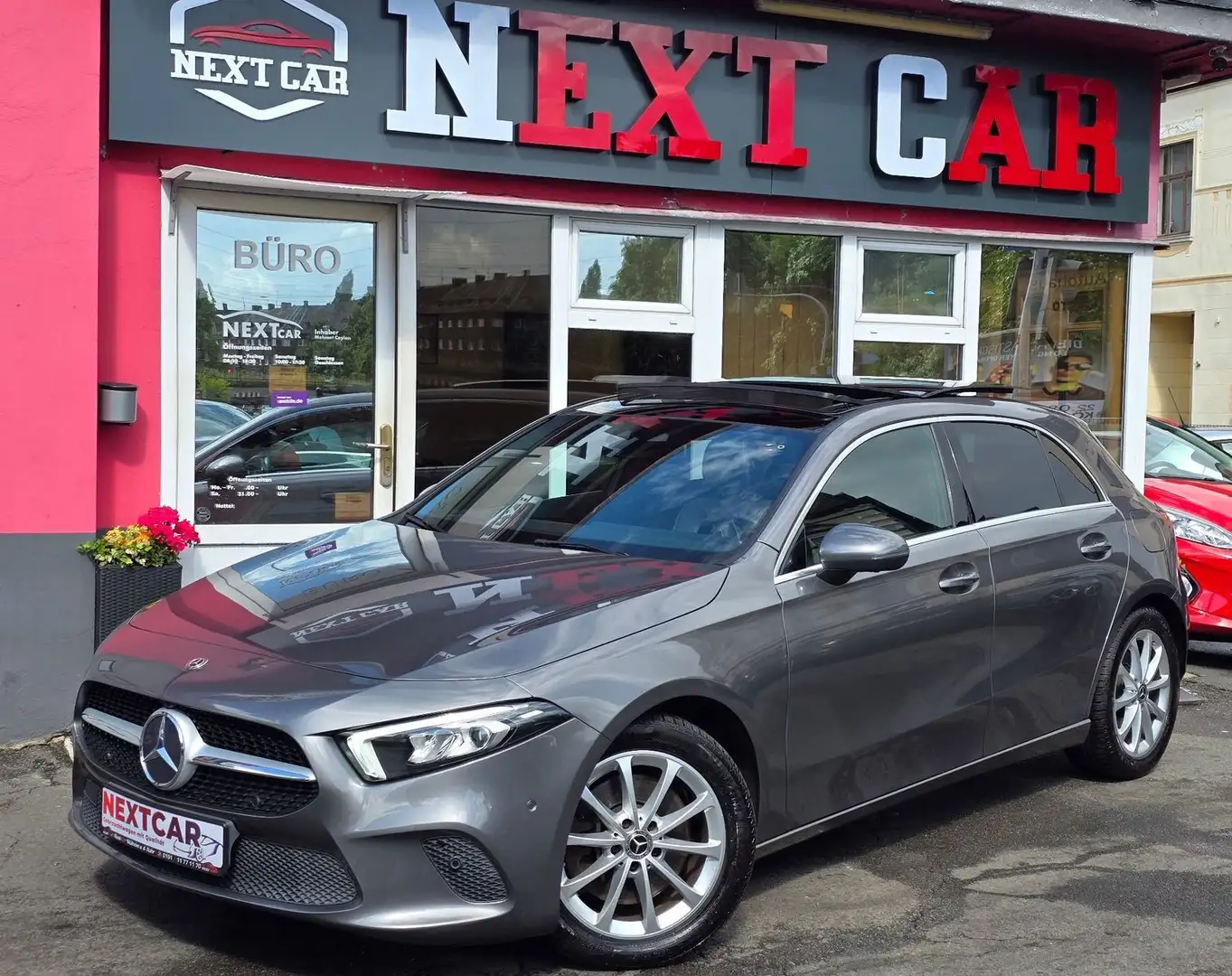 Mercedes-Benz A 250 Progressive|7G-DCT|Pano|360°|Leder| Stříbrná - 1