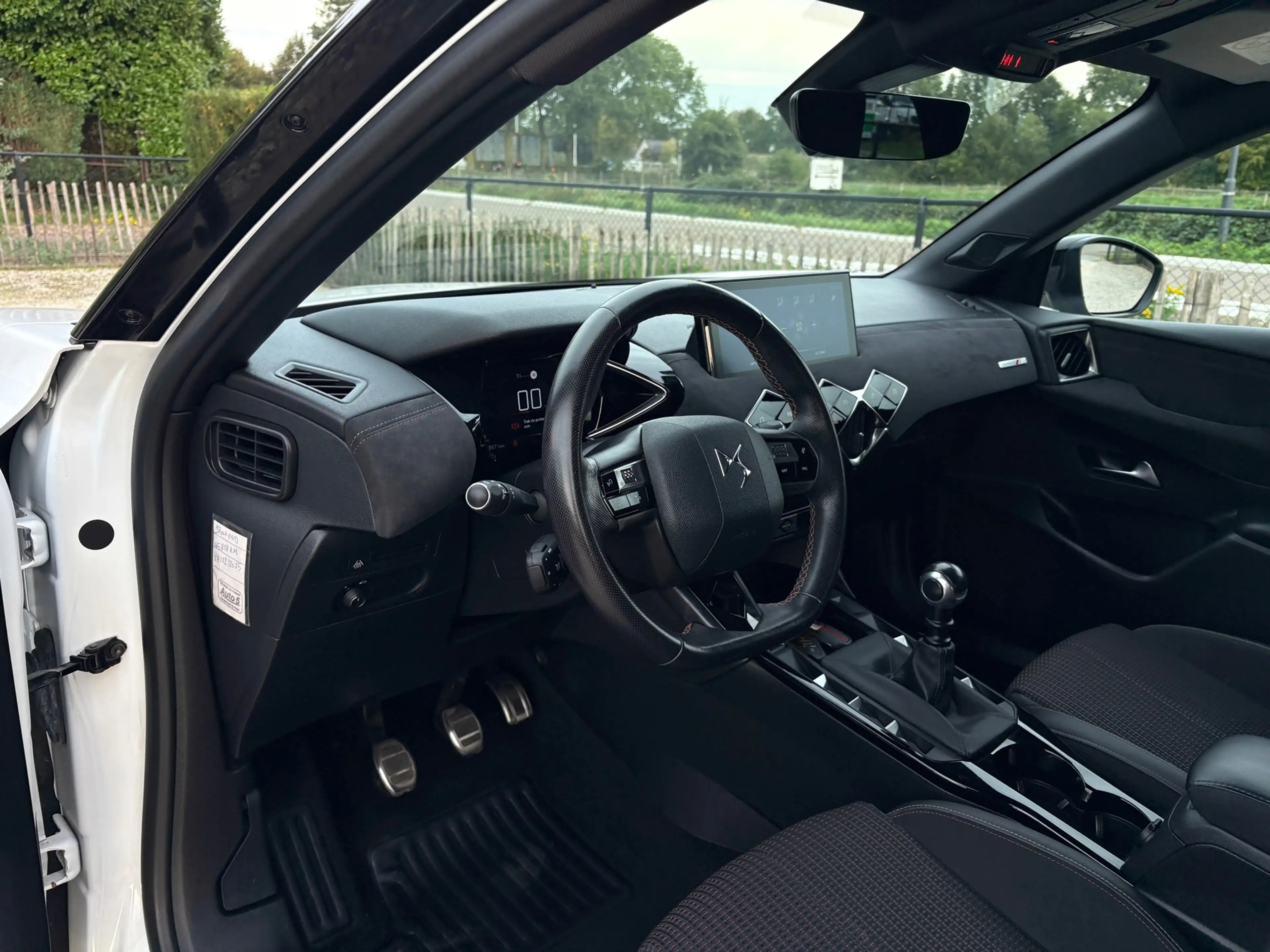 DS Automobiles DS 3 Crossback 1.2 110pk Performance Line+ Alcantara, Keyless, LE — photo 11