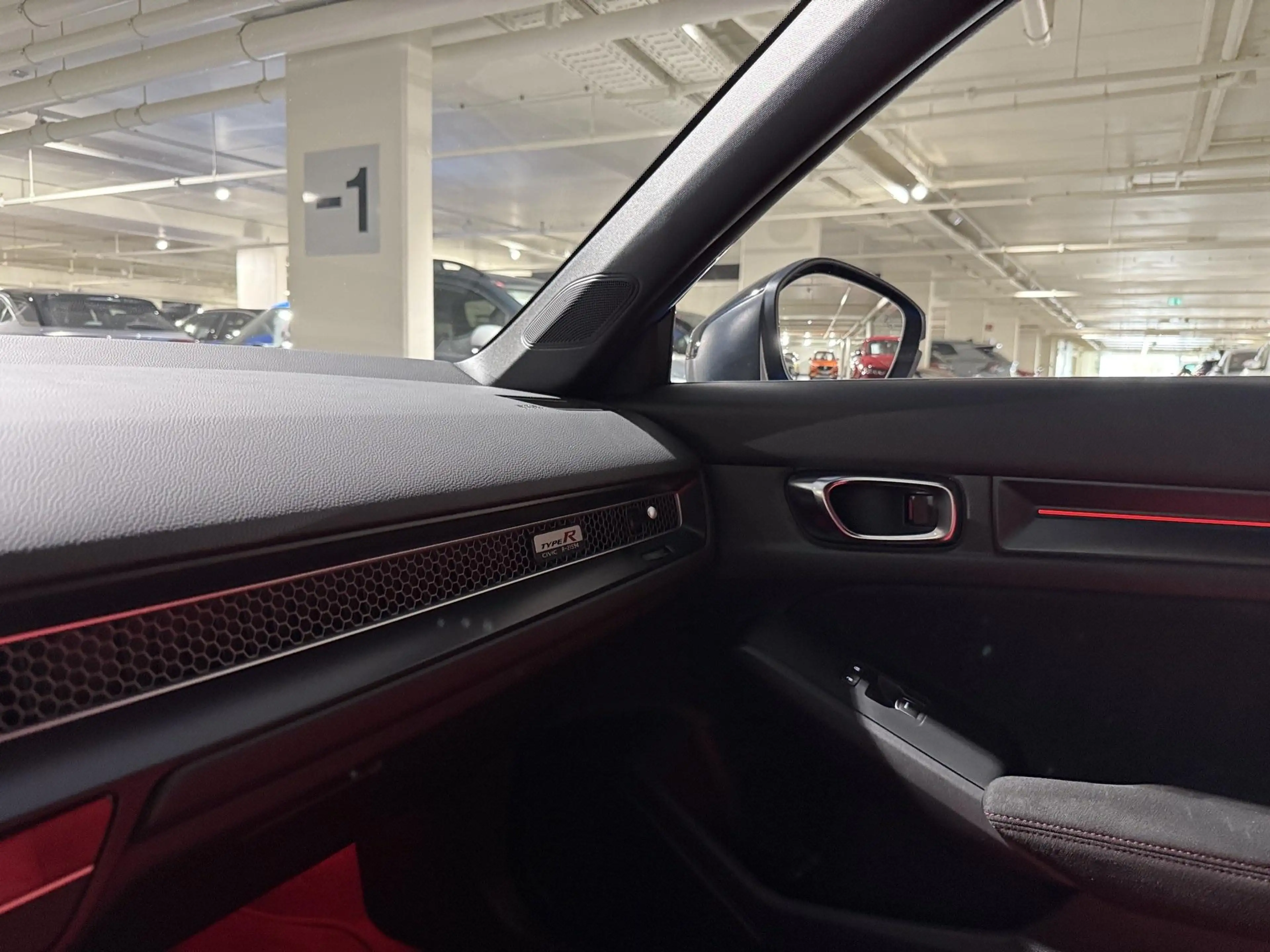 Honda Civic 2.0 VTEC Type R — photo 9