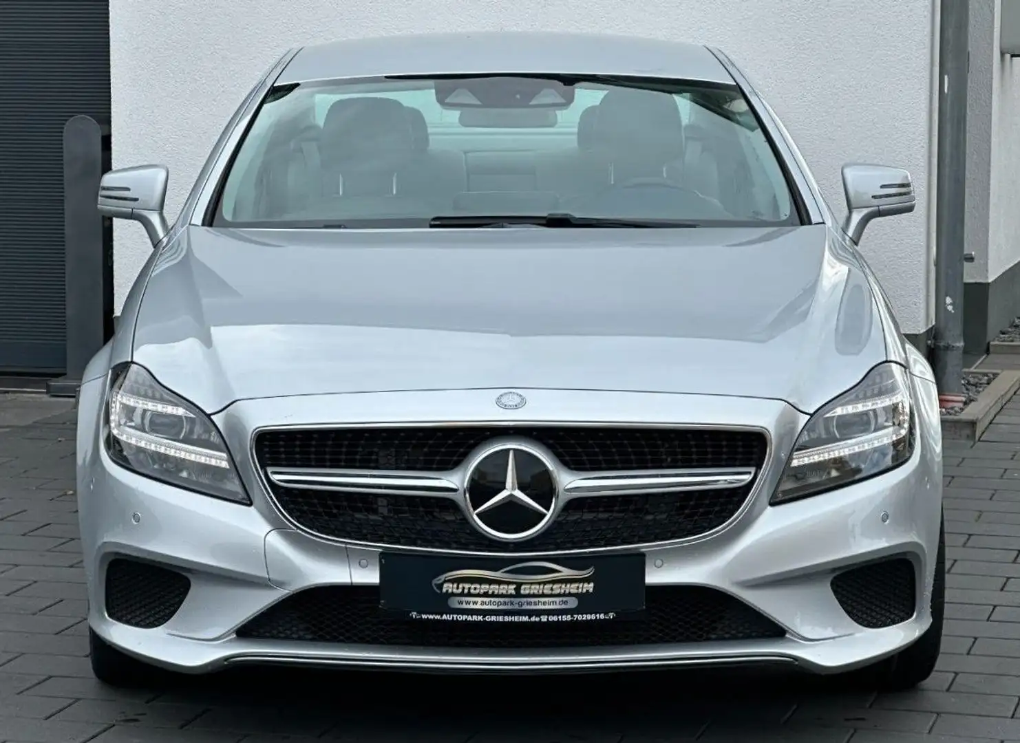 Mercedes-Benz CLS 350 d V6 BlueTec 4Matic*EURO6*KAMERA*MASSAGE Silber - 2