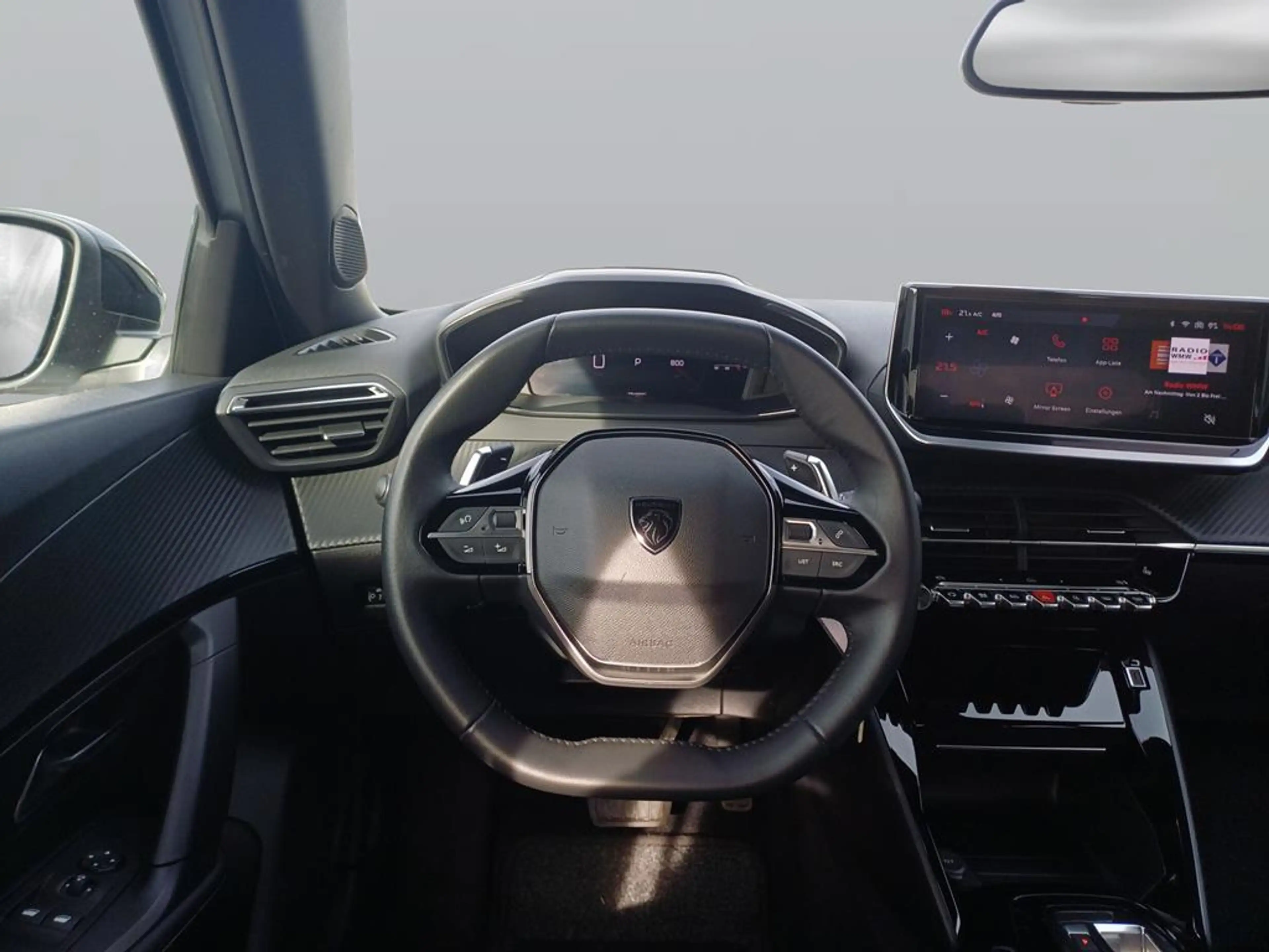 Peugeot 2008 Allure — photo 13