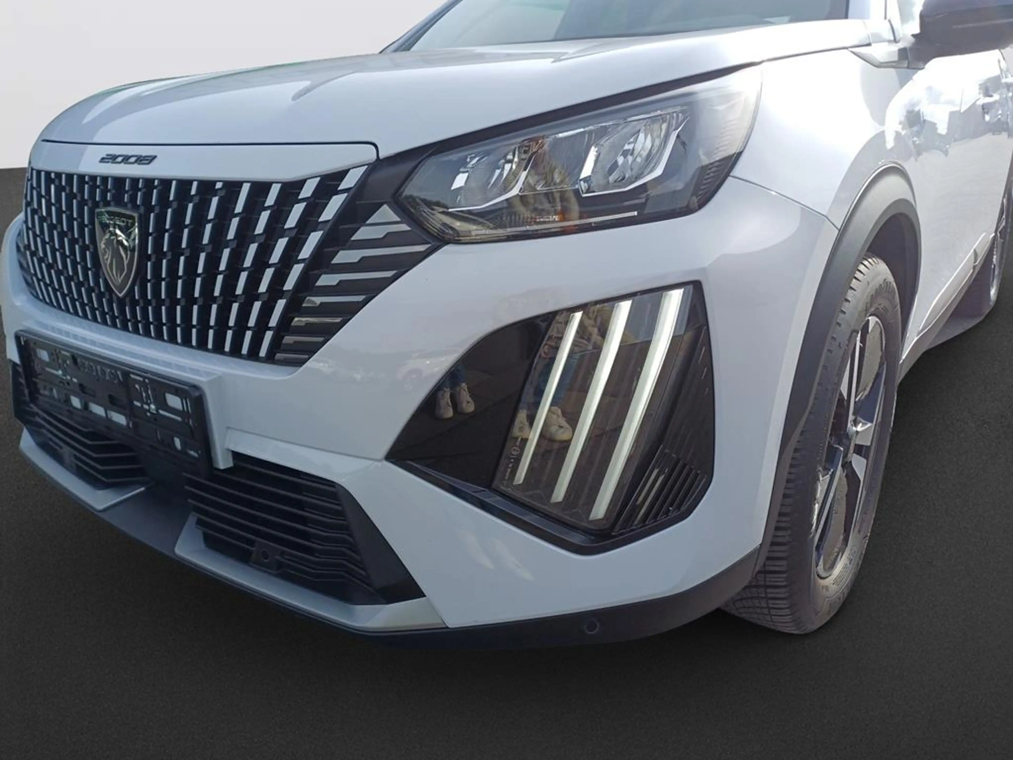 Peugeot 2008 Allure — photo 9