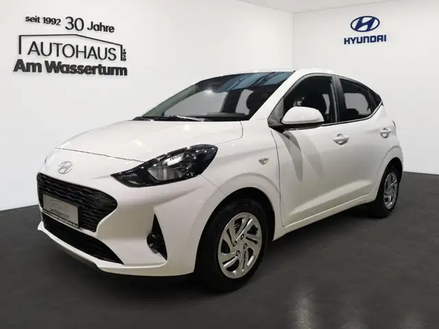 Hyundai i10 (MY25) 1.0 BENZIN 5-MT SELECT Rückfahrkamera Navig