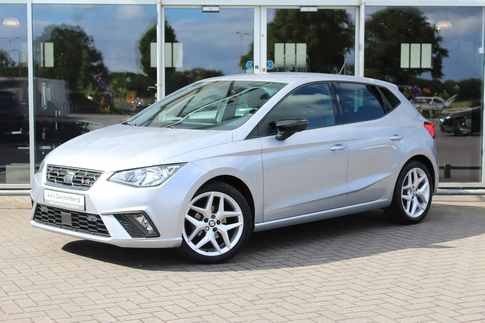 SEAT Ibiza 1.0 TSI FR Business Intense | Cruise | Carplay | N Grijs - 1