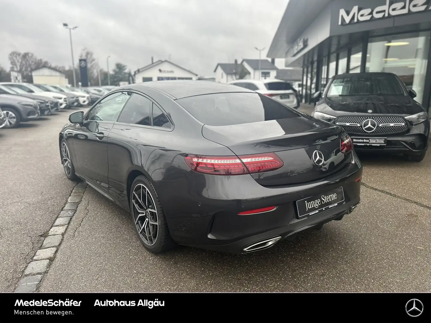 Mercedes-Benz E 200 E 200 Coupé AMG Night Distr LED Kam Ambie Shzg Grau - 2