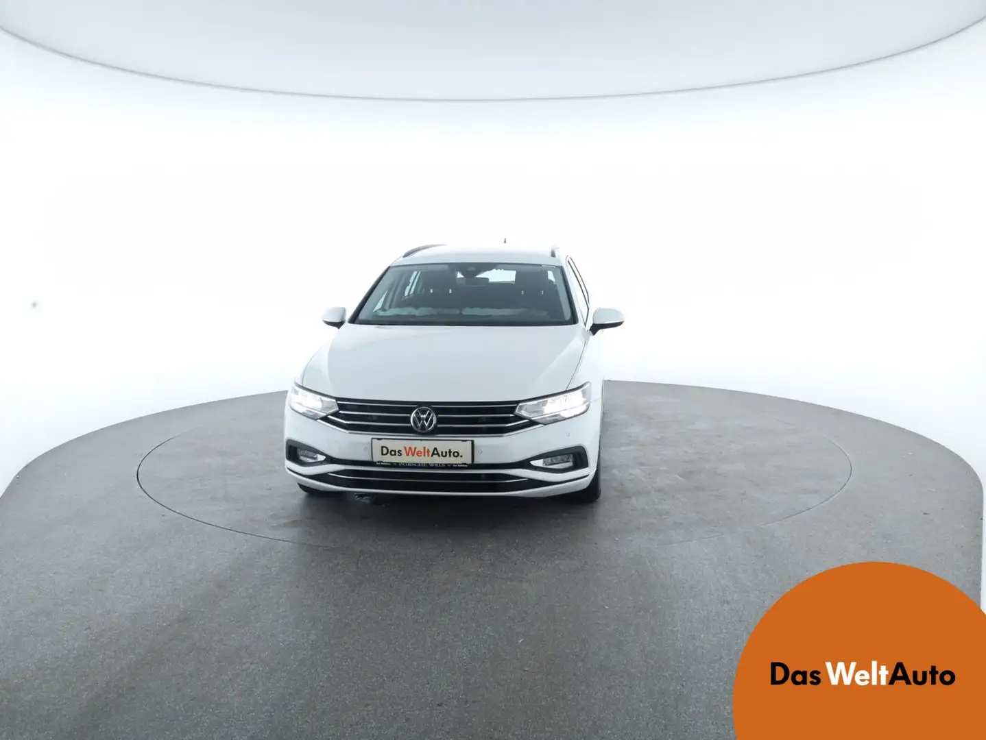 Volkswagen Passat VW Passat Var. Business TDI SCR 4MOTION DSG Weiß - 1