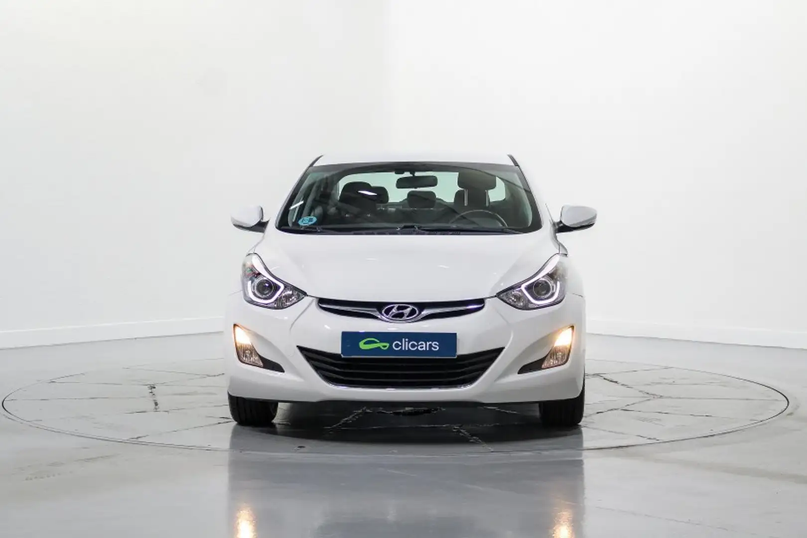 Hyundai ELANTRA 1.6i Tecno Alb - 2