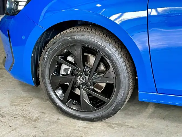 Opel Corsa view 9