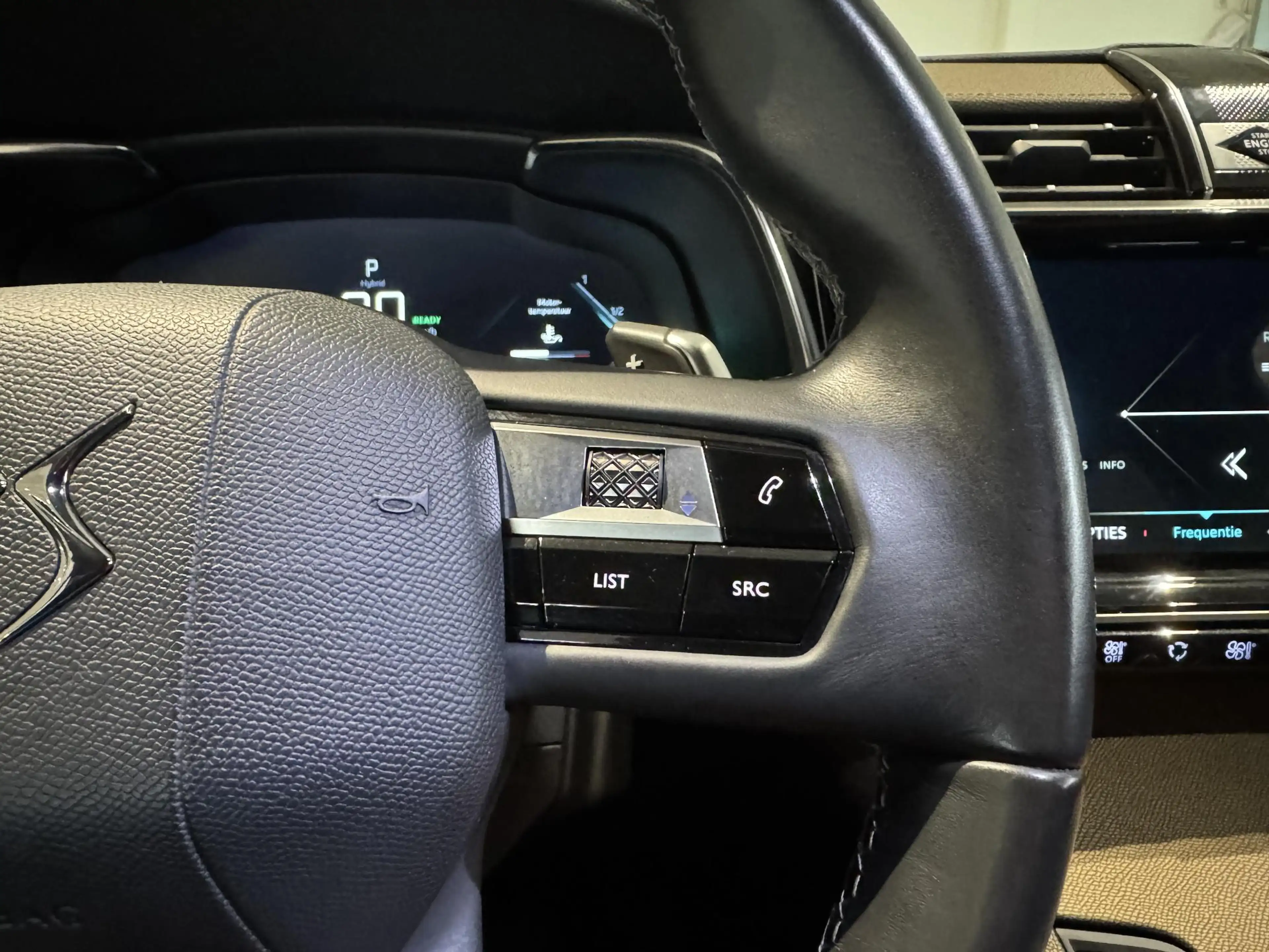 DS Automobiles DS 7 Crossback E-Tense Bastille+ — photo 11