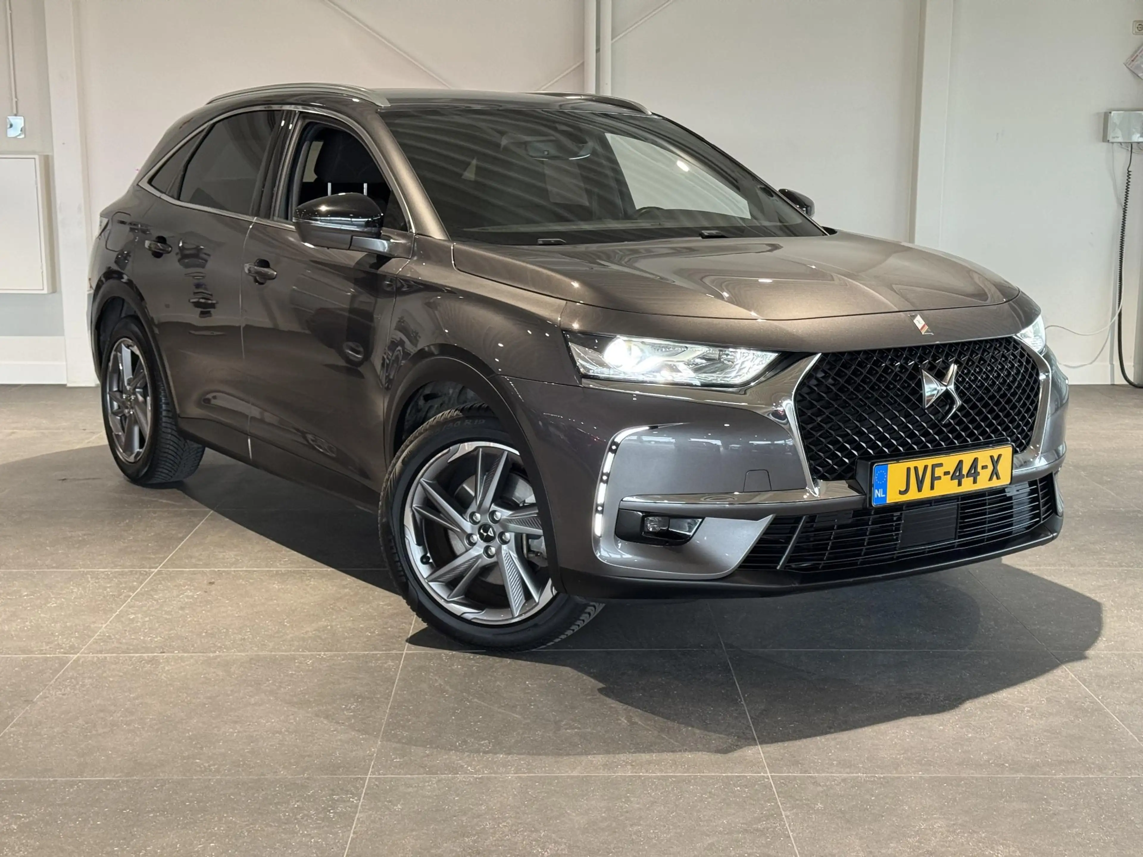 DS Automobiles DS 7 Crossback E-Tense Bastille+ — photo 3