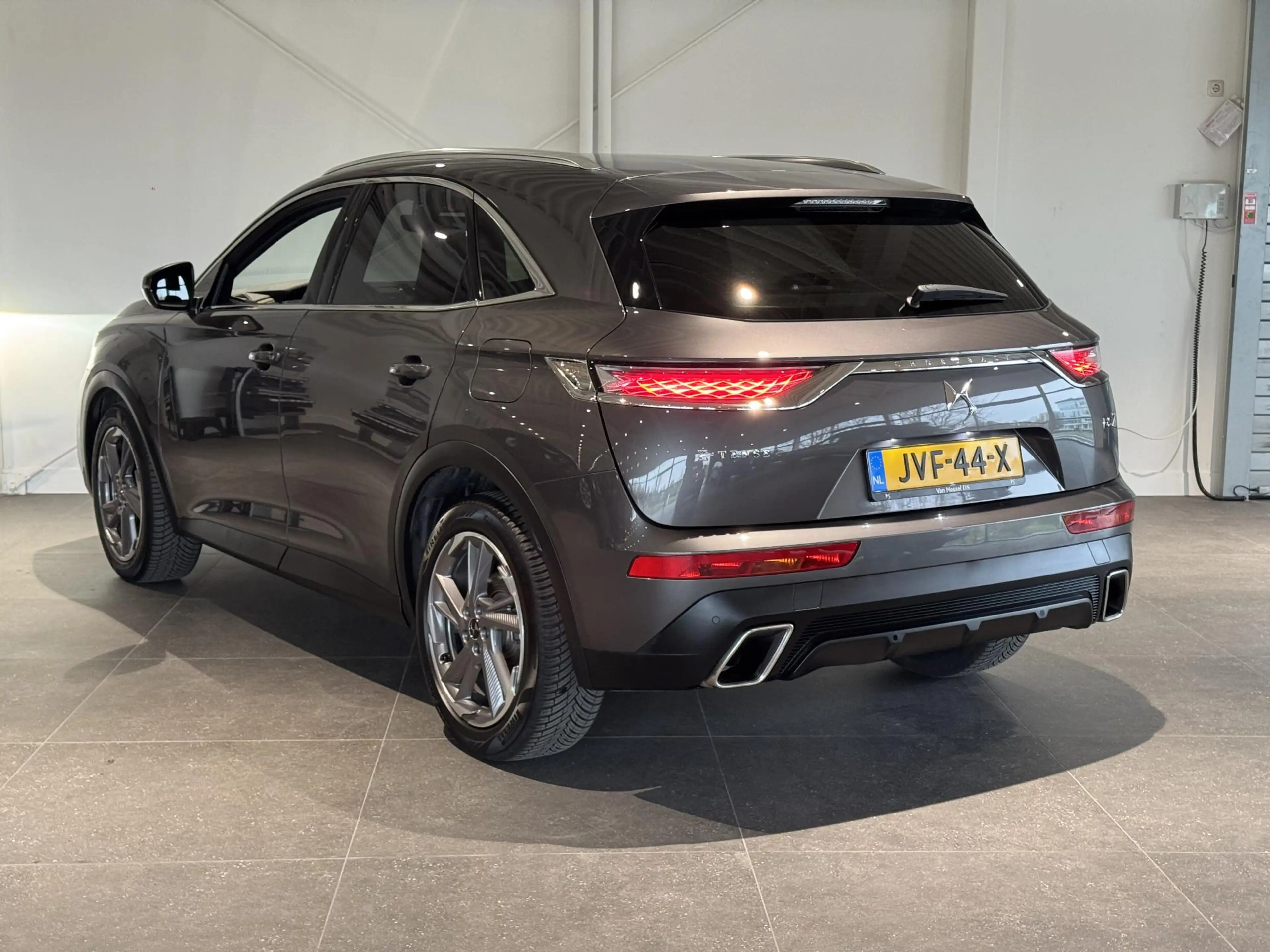 DS Automobiles DS 7 Crossback E-Tense Bastille+ — photo 7