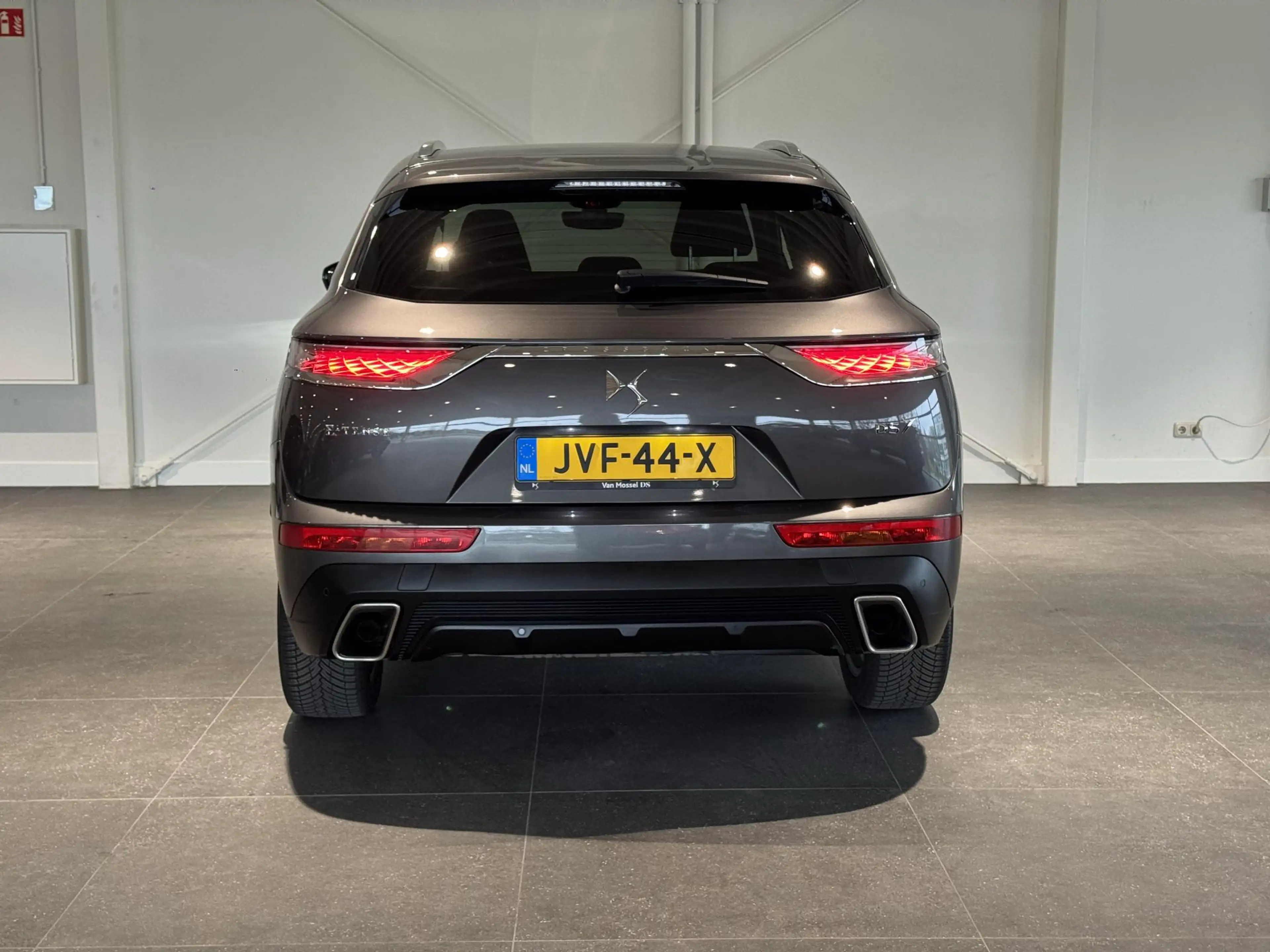 DS Automobiles DS 7 Crossback E-Tense Bastille+ — photo 4