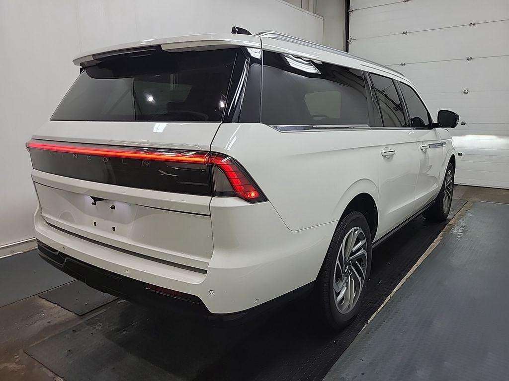 2025 Lincoln Navigator L Reserve — photo 1