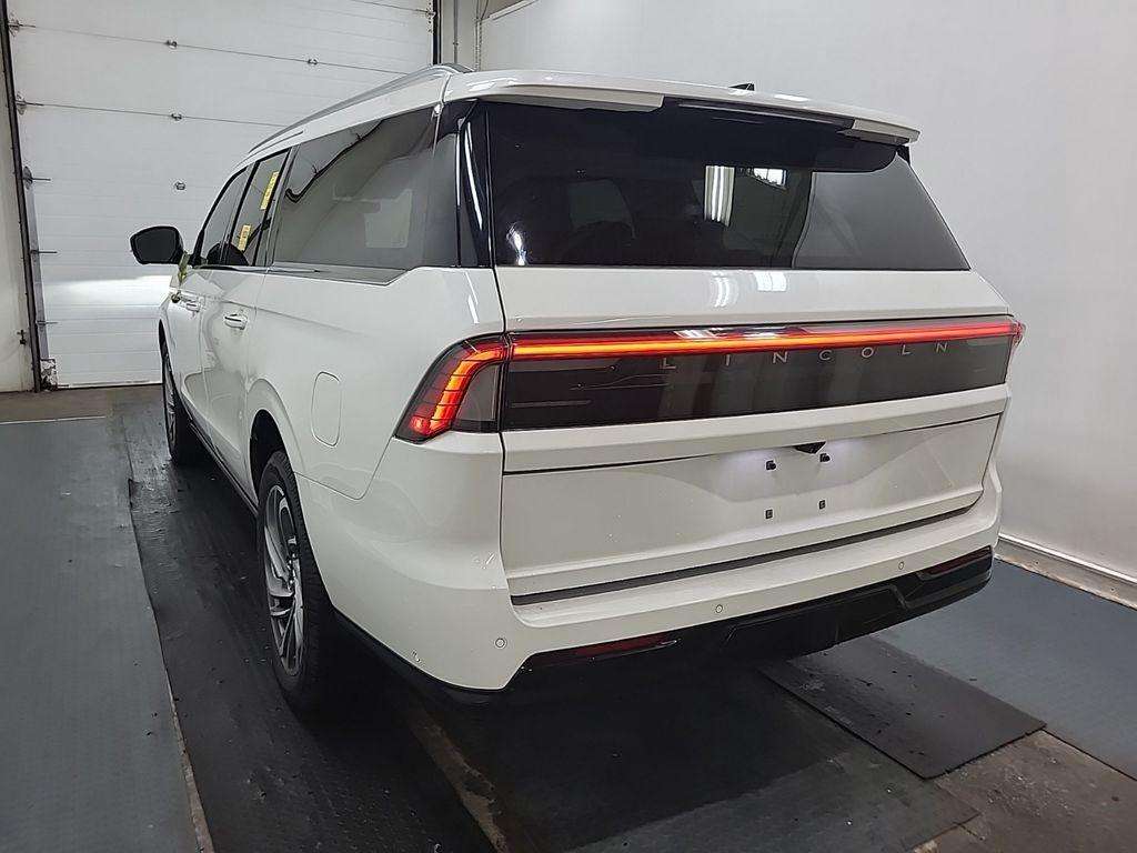 2025 Lincoln Navigator L Reserve — photo 1