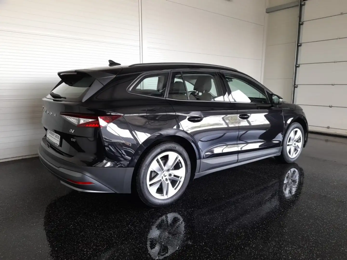 Skoda Enyaq 60 iV 62 kWh *19 ZOLL / VOLL-LED / NAVI / AHV / TEMPOMAT / KEYLESS / PDC  / SHZG* Schwarz - 2