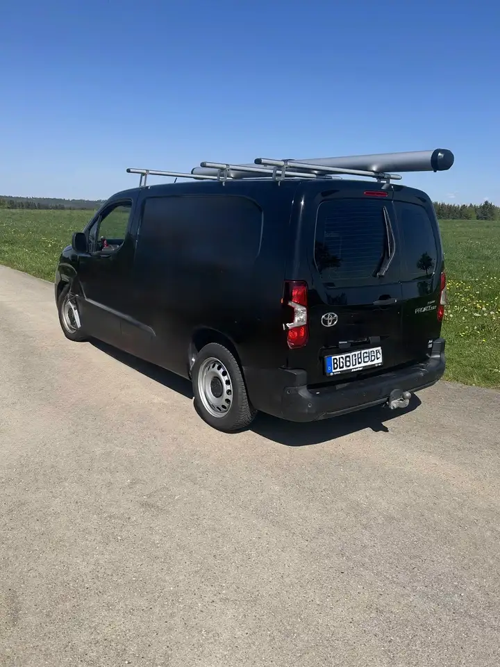 Toyota Proace City