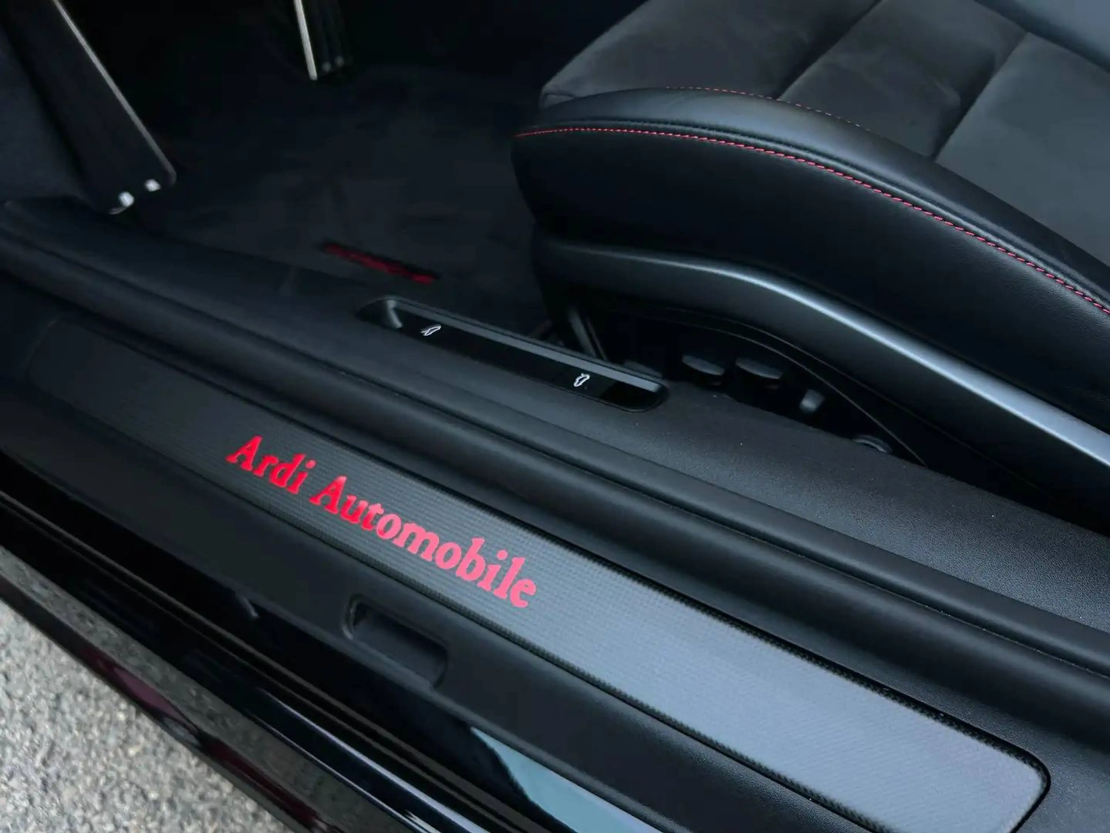 Porsche Targa 911 4 GTS 3.0 Bi-Turbo PDK *GARANTIE*1ER PROP* — photo 8