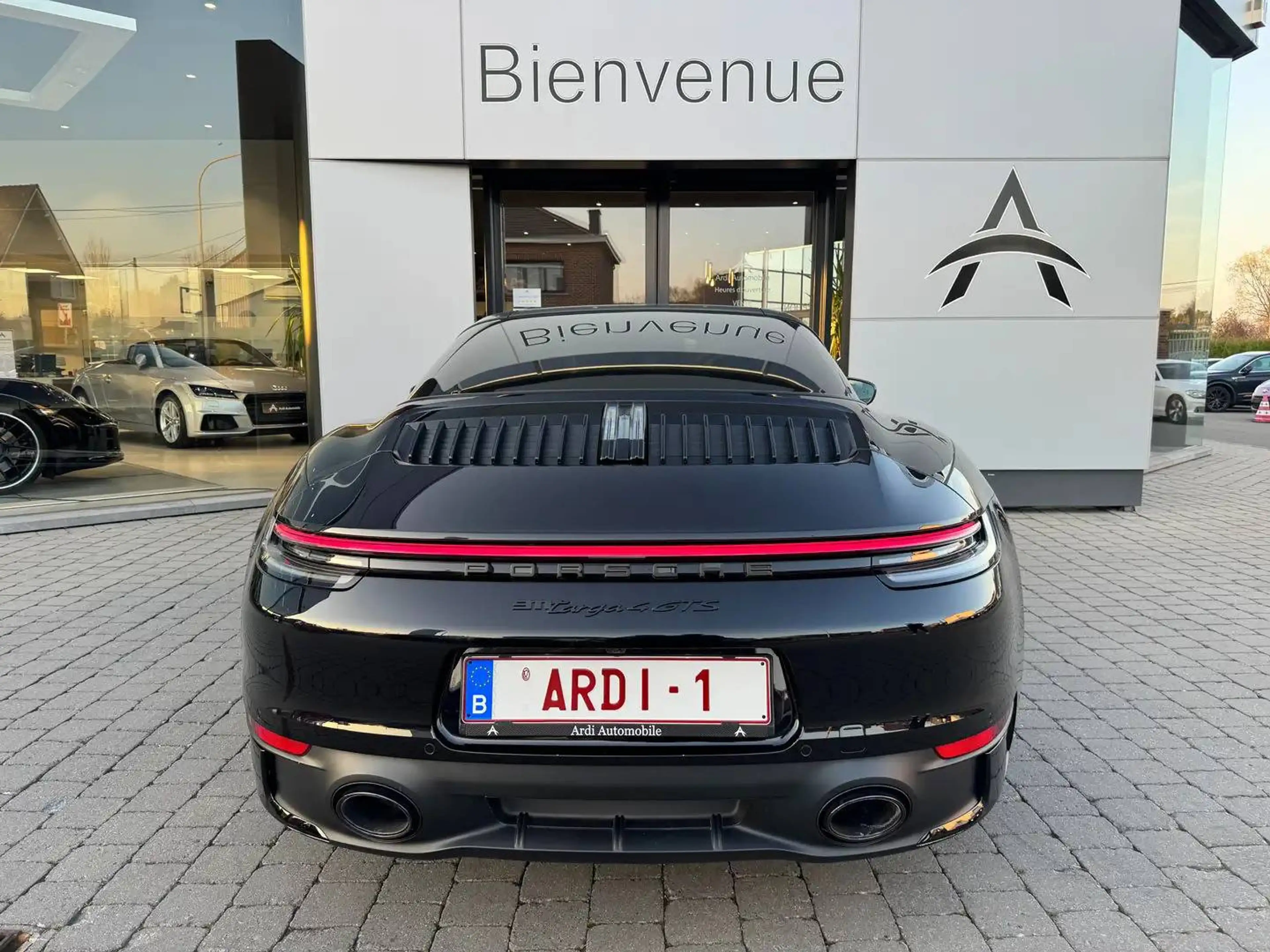 Porsche Targa 911 4 GTS 3.0 Bi-Turbo PDK *GARANTIE*1ER PROP* — photo 5
