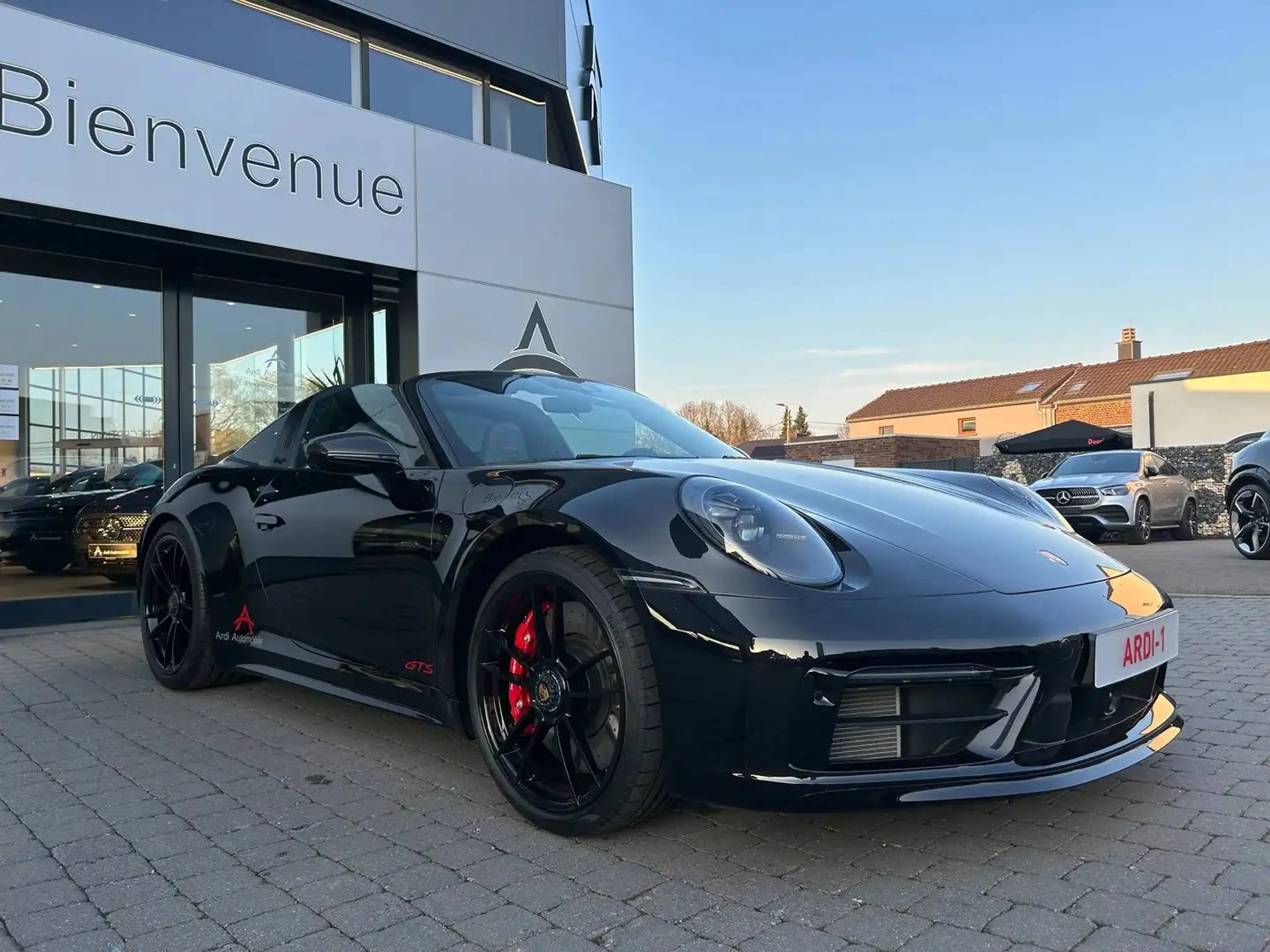 Porsche Targa 911 4 GTS 3.0 Bi-Turbo PDK *GARANTIE*1ER PROP* — photo 3