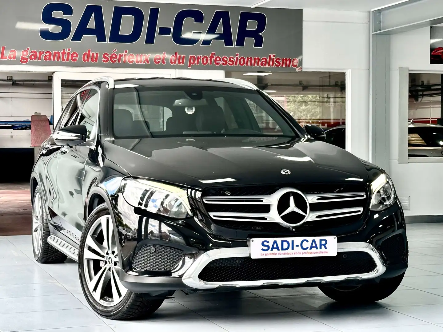 Mercedes-Benz GLC 220 d 163cv 4-Matic - PACK OFF ROAD Zwart - 1