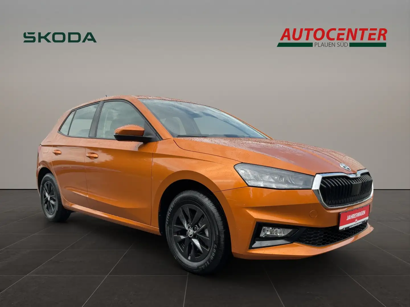 Skoda Fabia Selection Naranja - 1