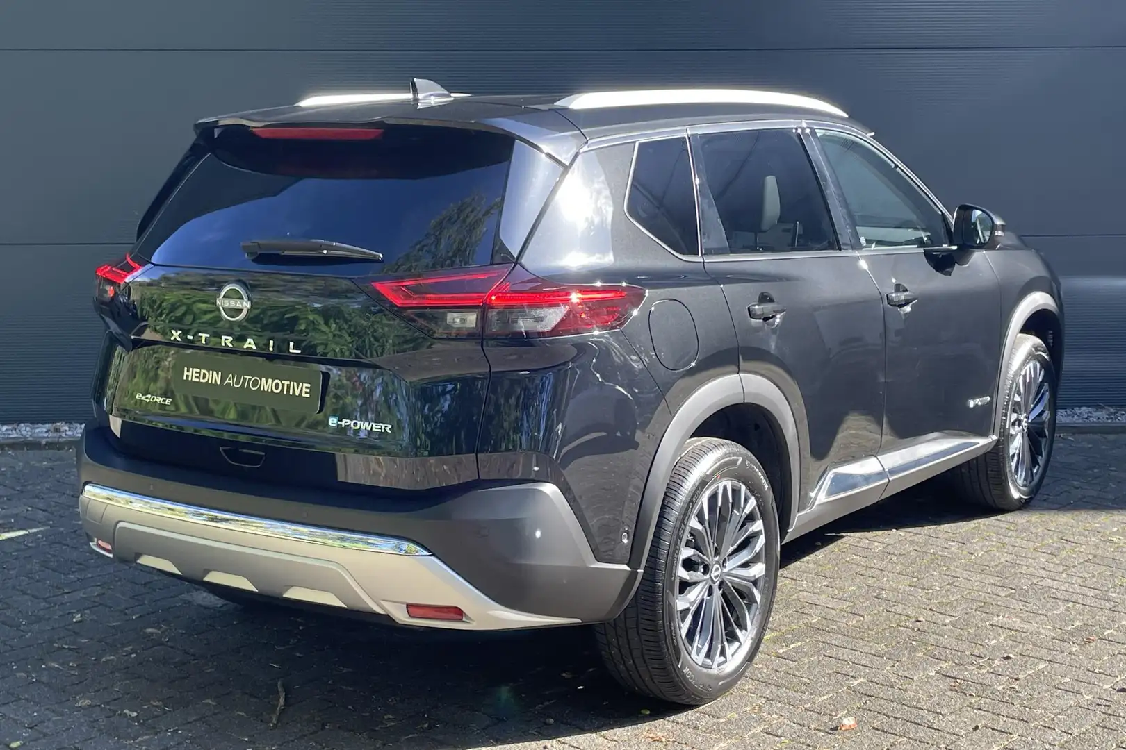 Nissan X-Trail 1.5 e-4orce Tekna 4WD | Sun-pakket Zwart - 2