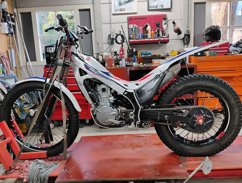 Montesa Trial 260 cc - foto 3