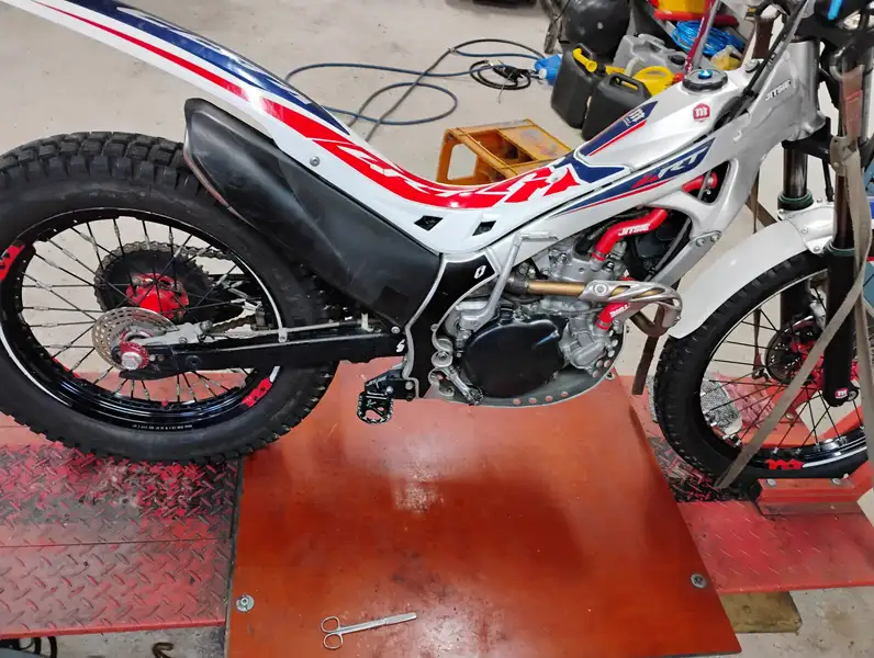 Montesa Trial 260 cc - foto 4