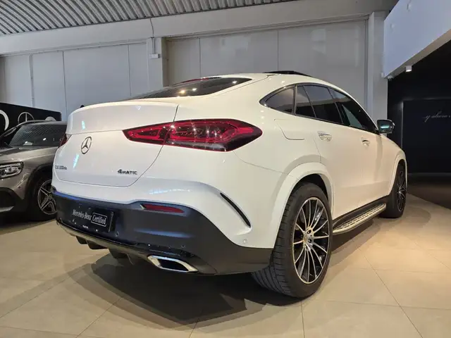 Mercedes-Benz GLE view 7