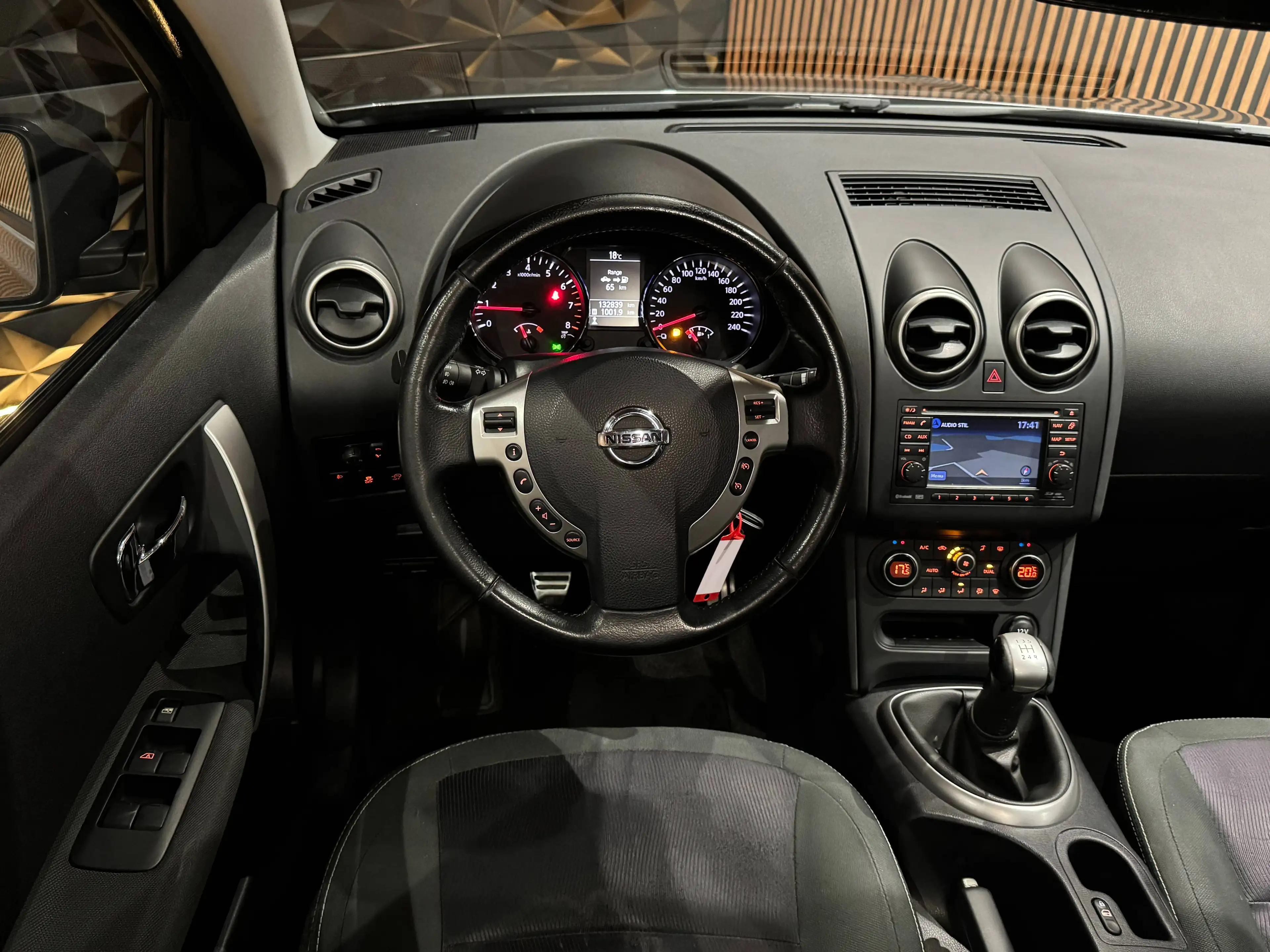 Nissan Qashqai+2 ✅1.6i 12 Maanden GARANTIE 7 Zitplaatsen Pano Airco Navi Camera Trekhaak 1.Eigenaar — photo 7