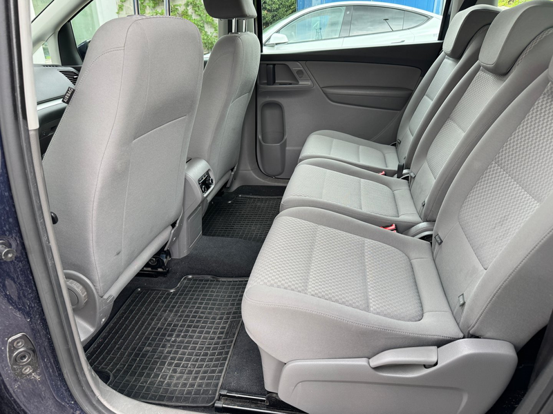 SEAT Alhambra Business TDI — photo 5