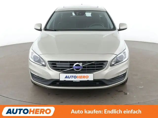 Volvo V60 view 9