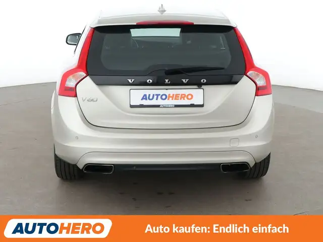 Volvo V60 view 5