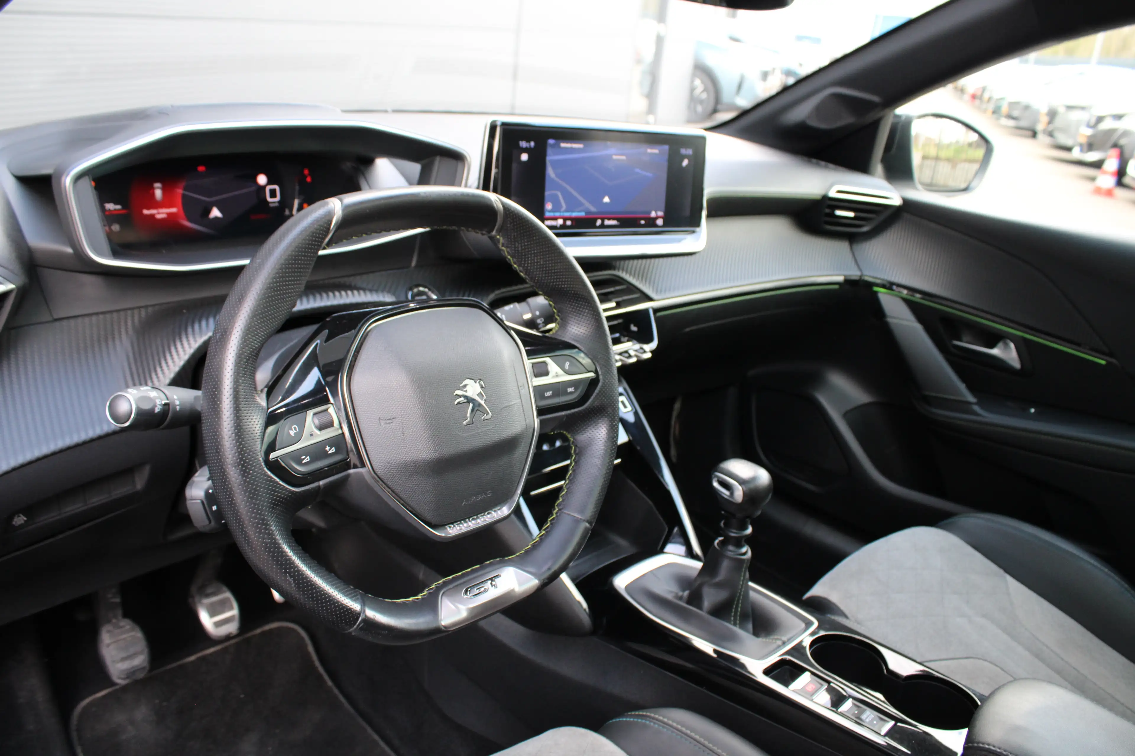 Peugeot 208 1.2 PureTech GT Pack | Navigatie | Camera | Panora — photo 17