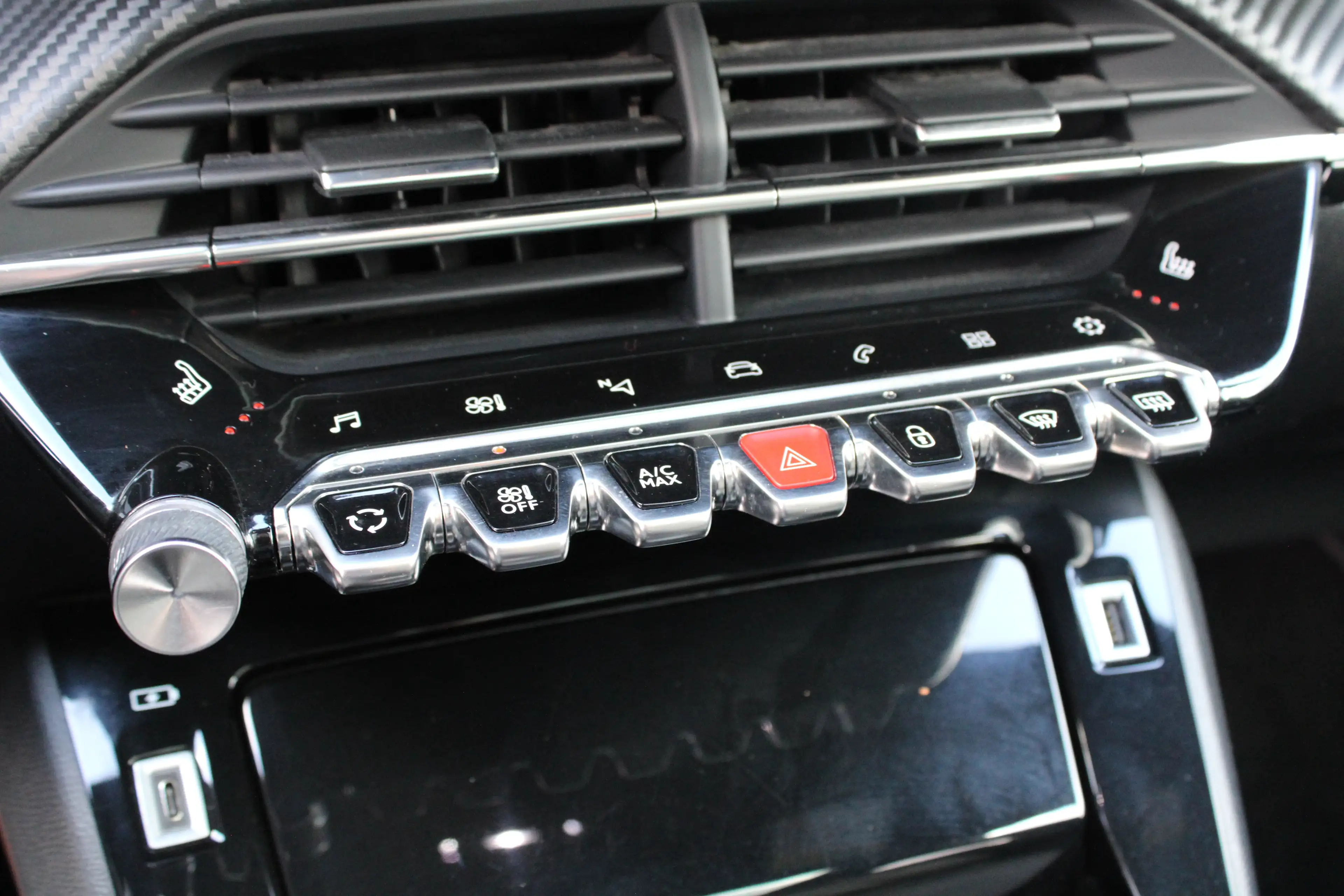 Peugeot 208 1.2 PureTech GT Pack | Navigatie | Camera | Panora — photo 21