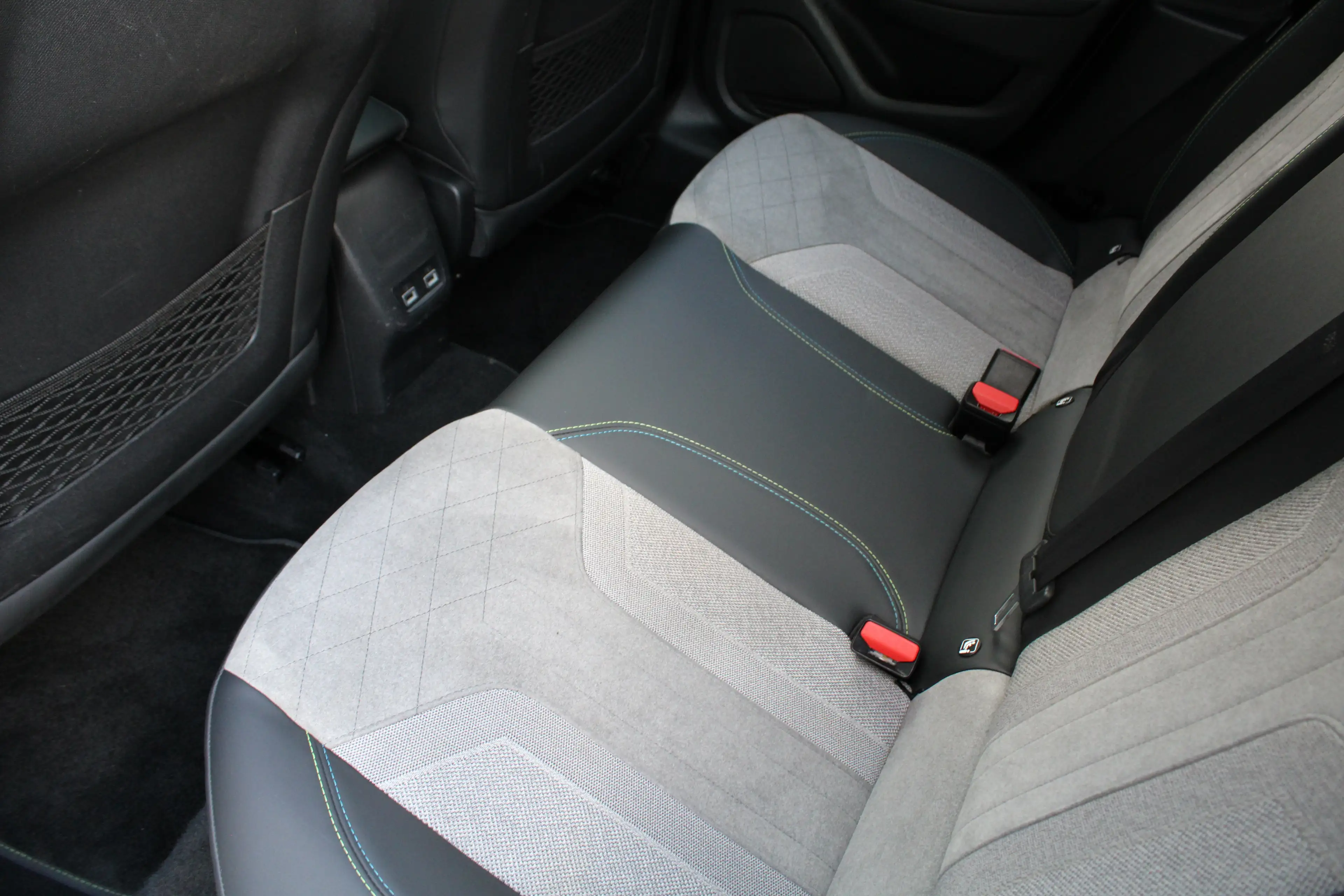 Peugeot 208 1.2 PureTech GT Pack | Navigatie | Camera | Panora — photo 12