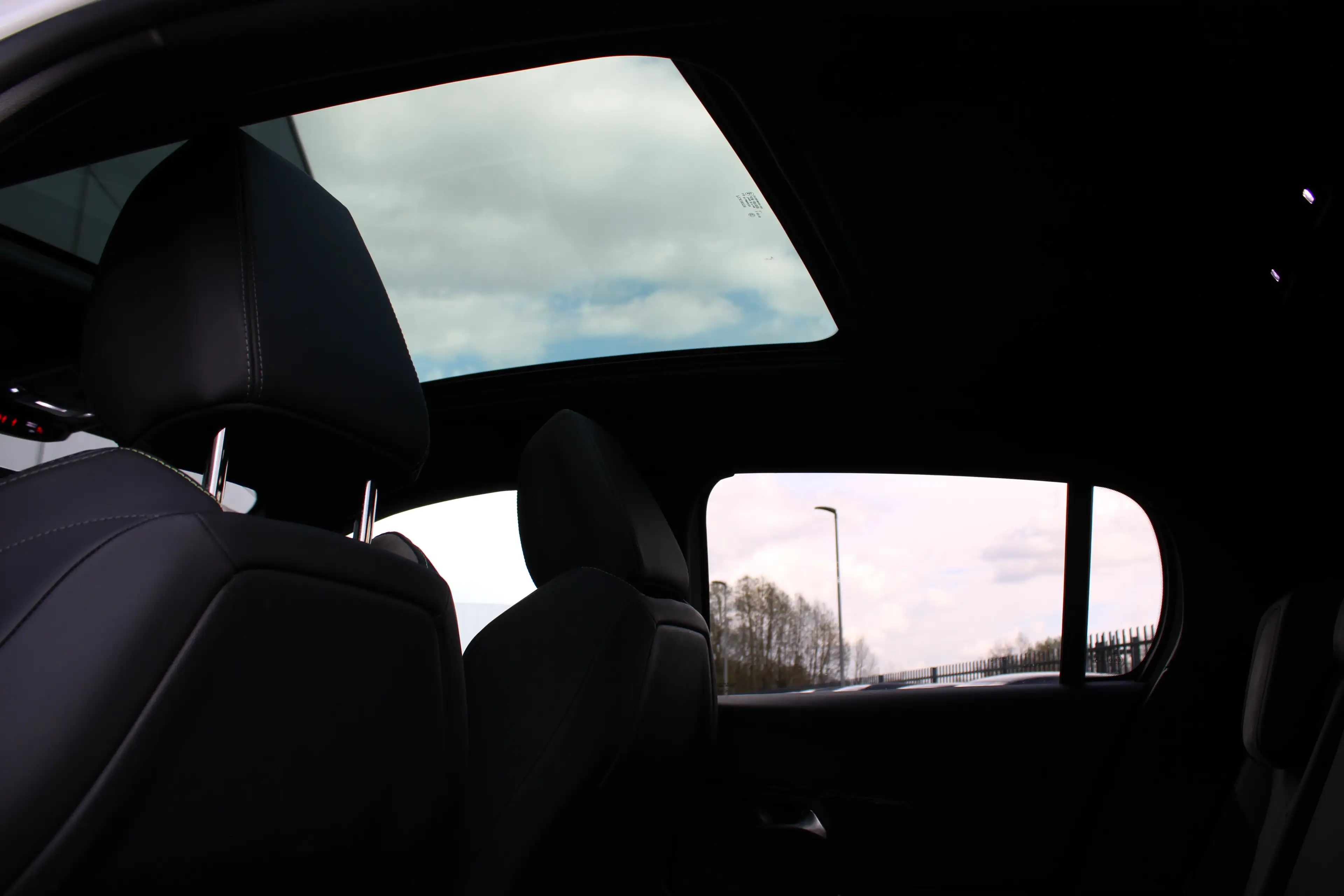 Peugeot 208 1.2 PureTech GT Pack | Navigatie | Camera | Panora — photo 13