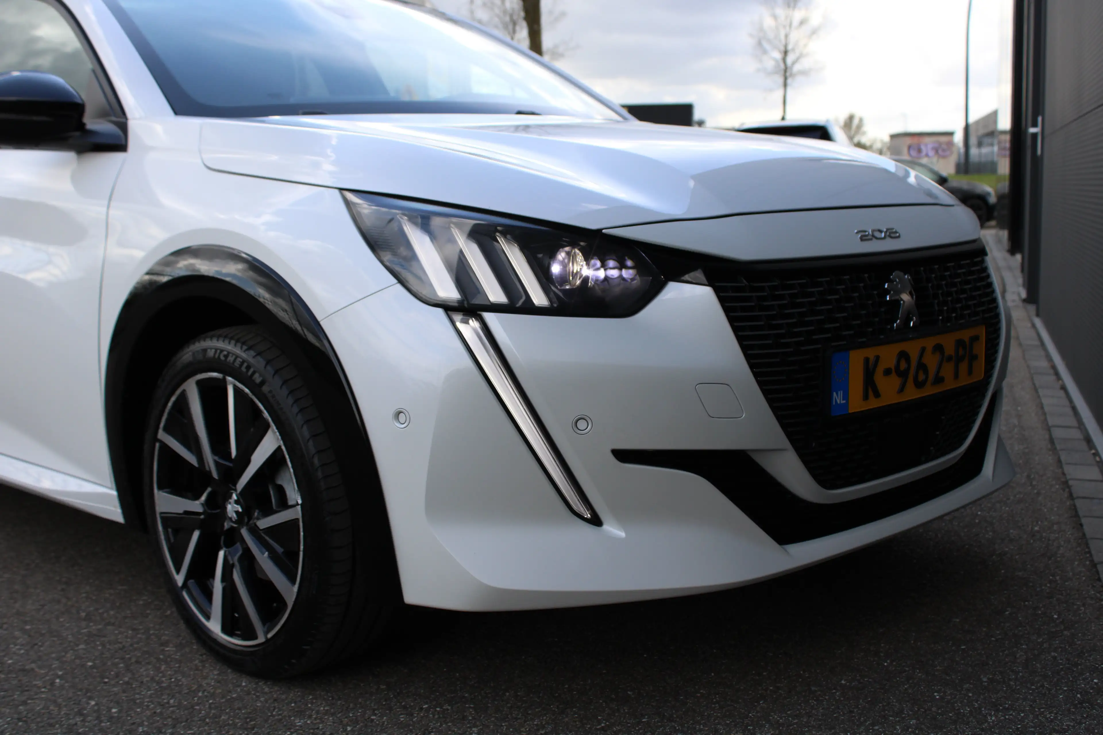 Peugeot 208 1.2 PureTech GT Pack | Navigatie | Camera | Panora — photo 7