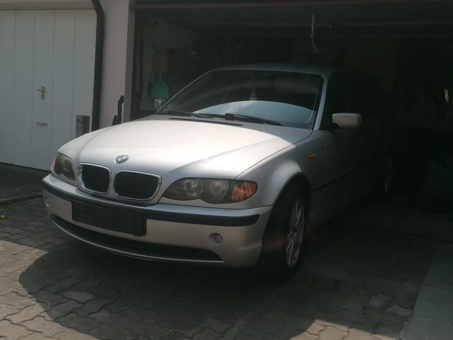 BMW 320 320d touringEdition Lifestyle Серебристый - 1