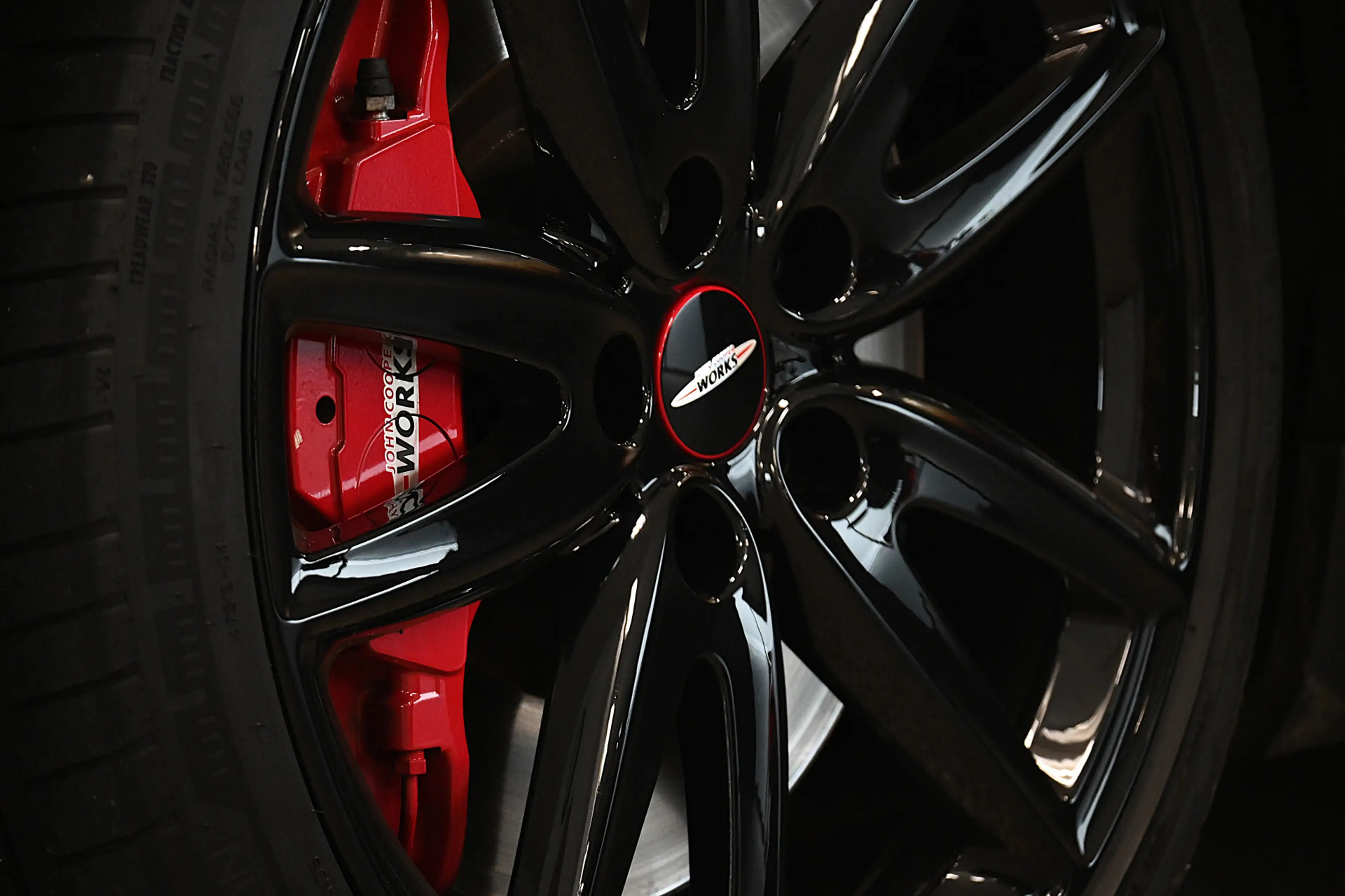 MINI John Cooper Works Clubman 2.0 JCW ALL4 306 pk, shuifdak, hd — photo 10