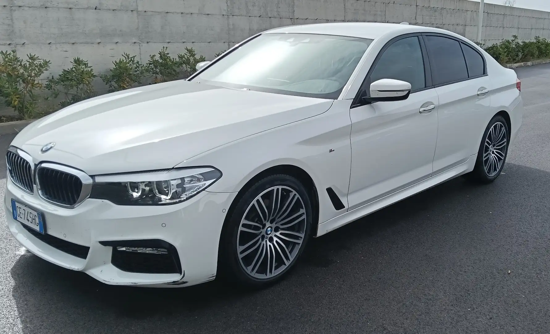 BMW 520 520d xdrive Msport auto come nuova - 2