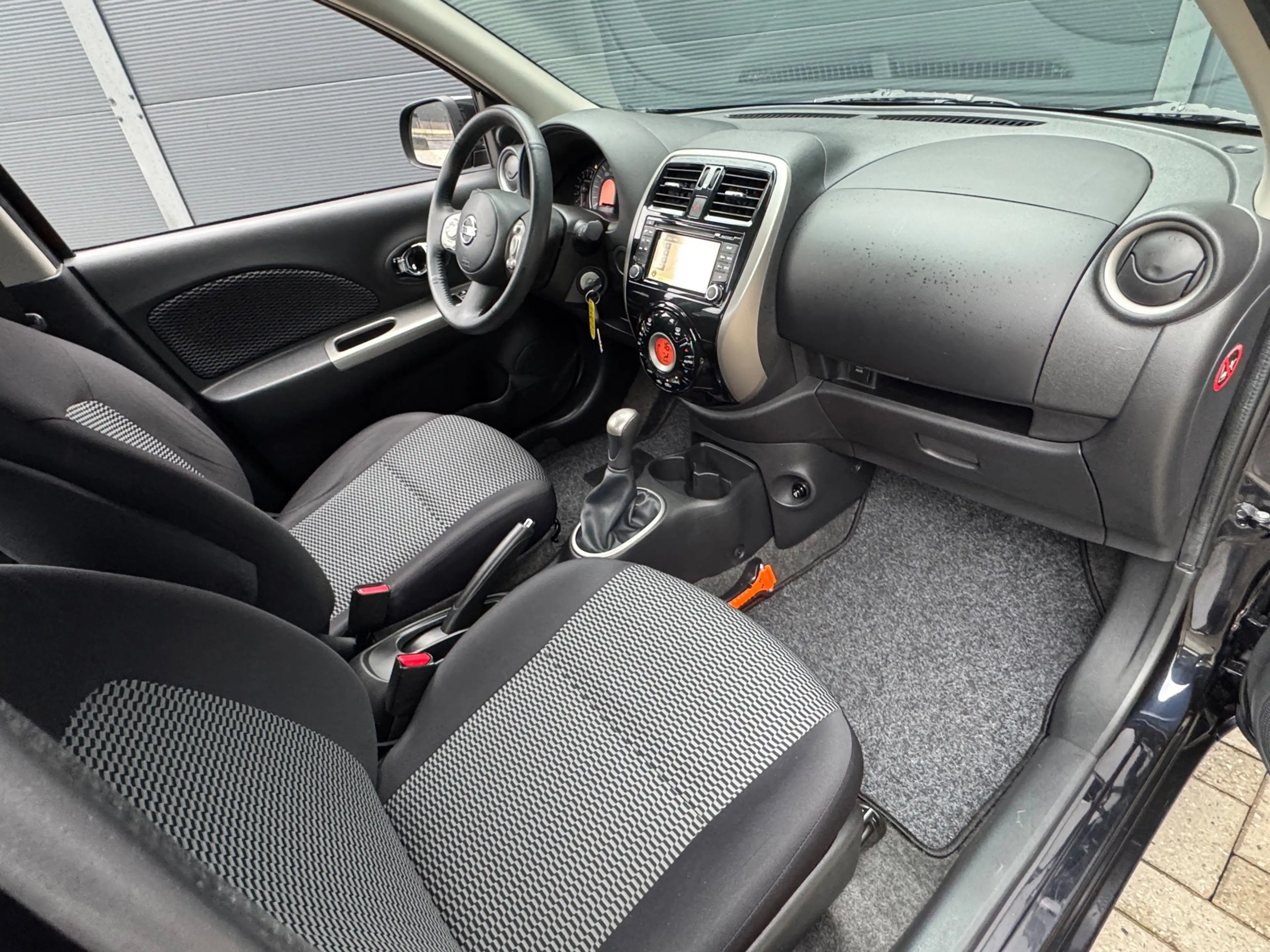 Nissan Micra 1.2 DIG-S Connect Edition / Pdc / Navi / Nap — photo 17
