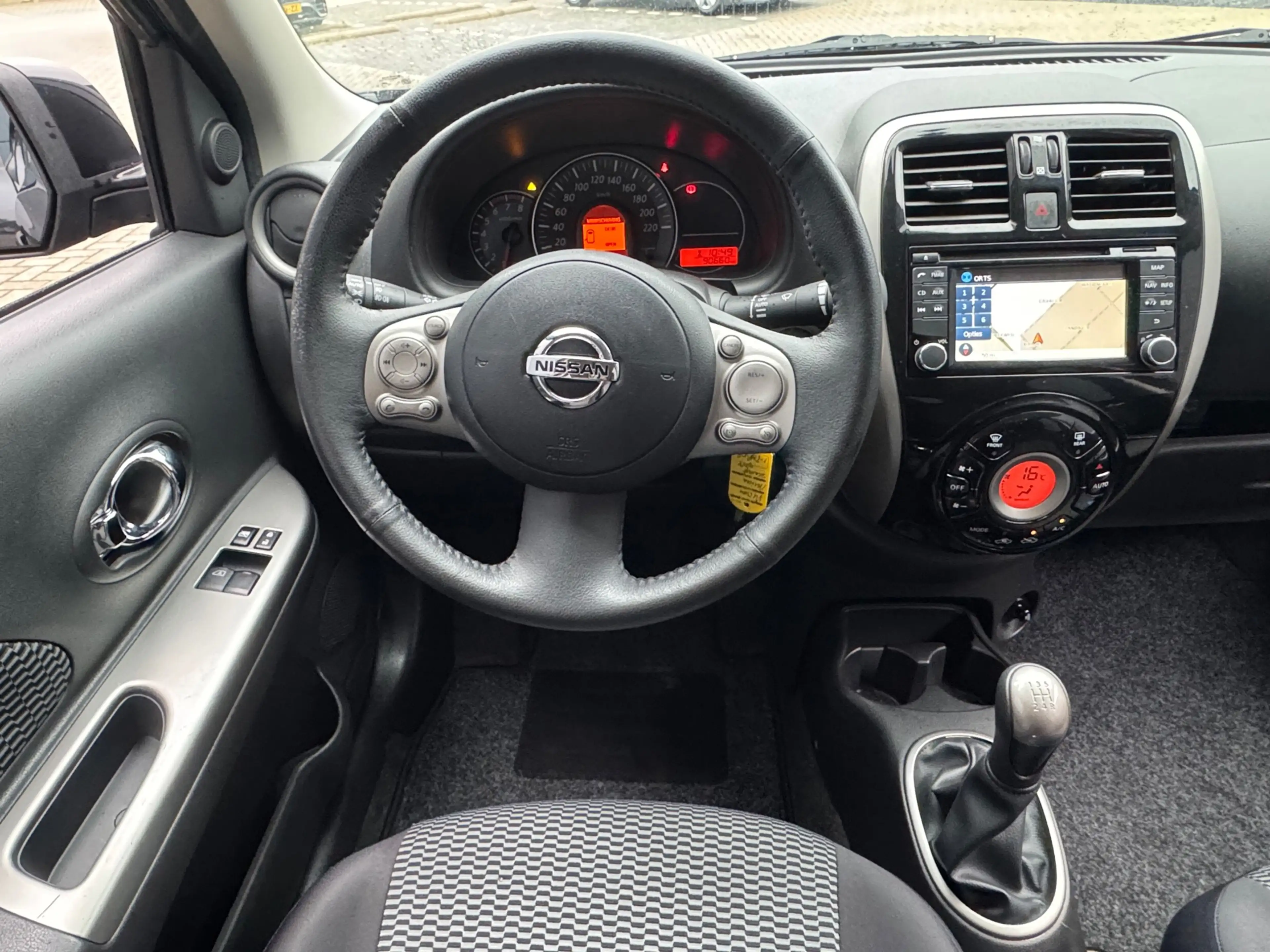 Nissan Micra 1.2 DIG-S Connect Edition / Pdc / Navi / Nap — photo 5